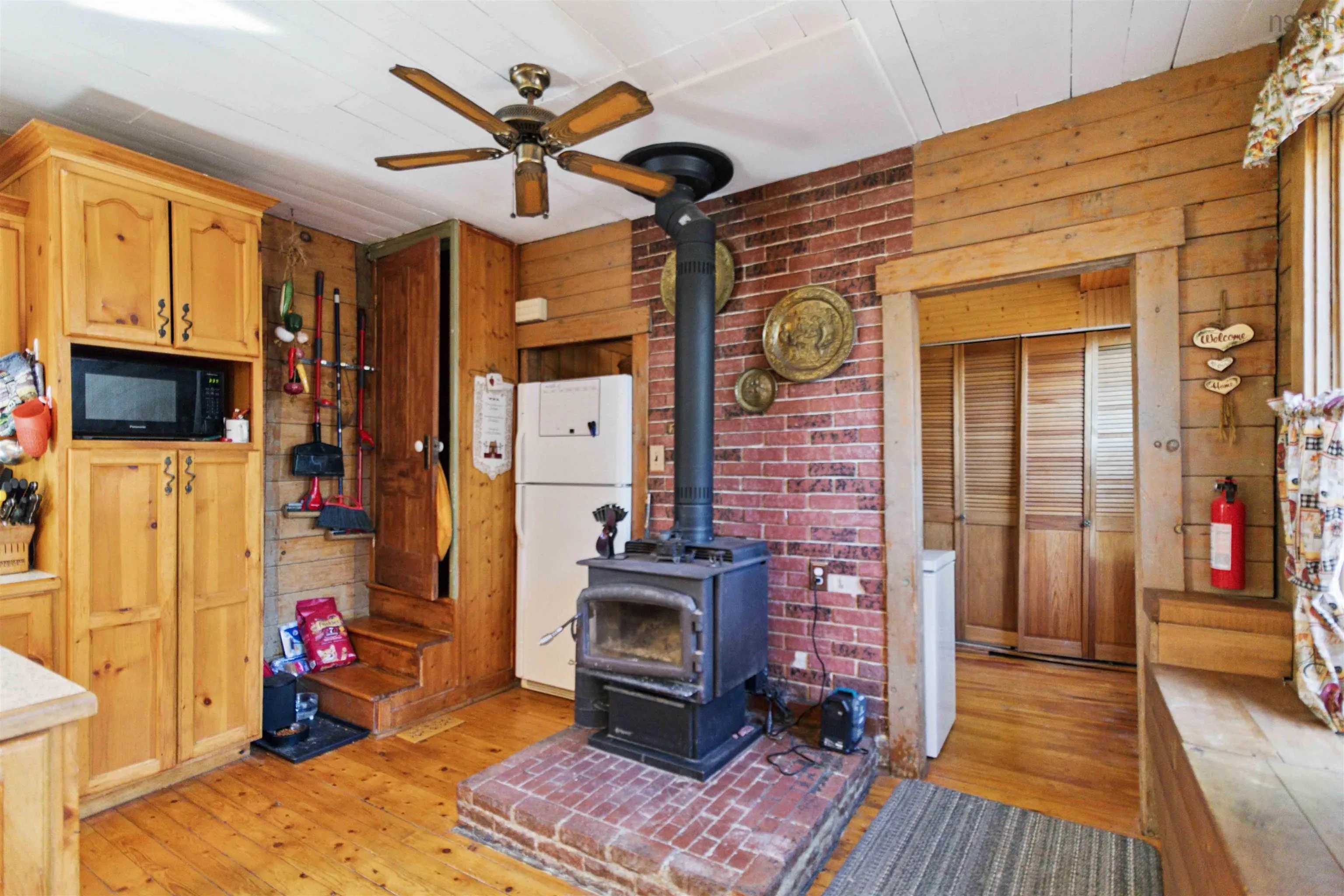 22 Hogg Lane, Sheet Harbour, NS B0J 3B0, 5 Bedrooms Bedrooms, ,3 BathroomsBathrooms,Residential,For Sale,Hogg,202518818