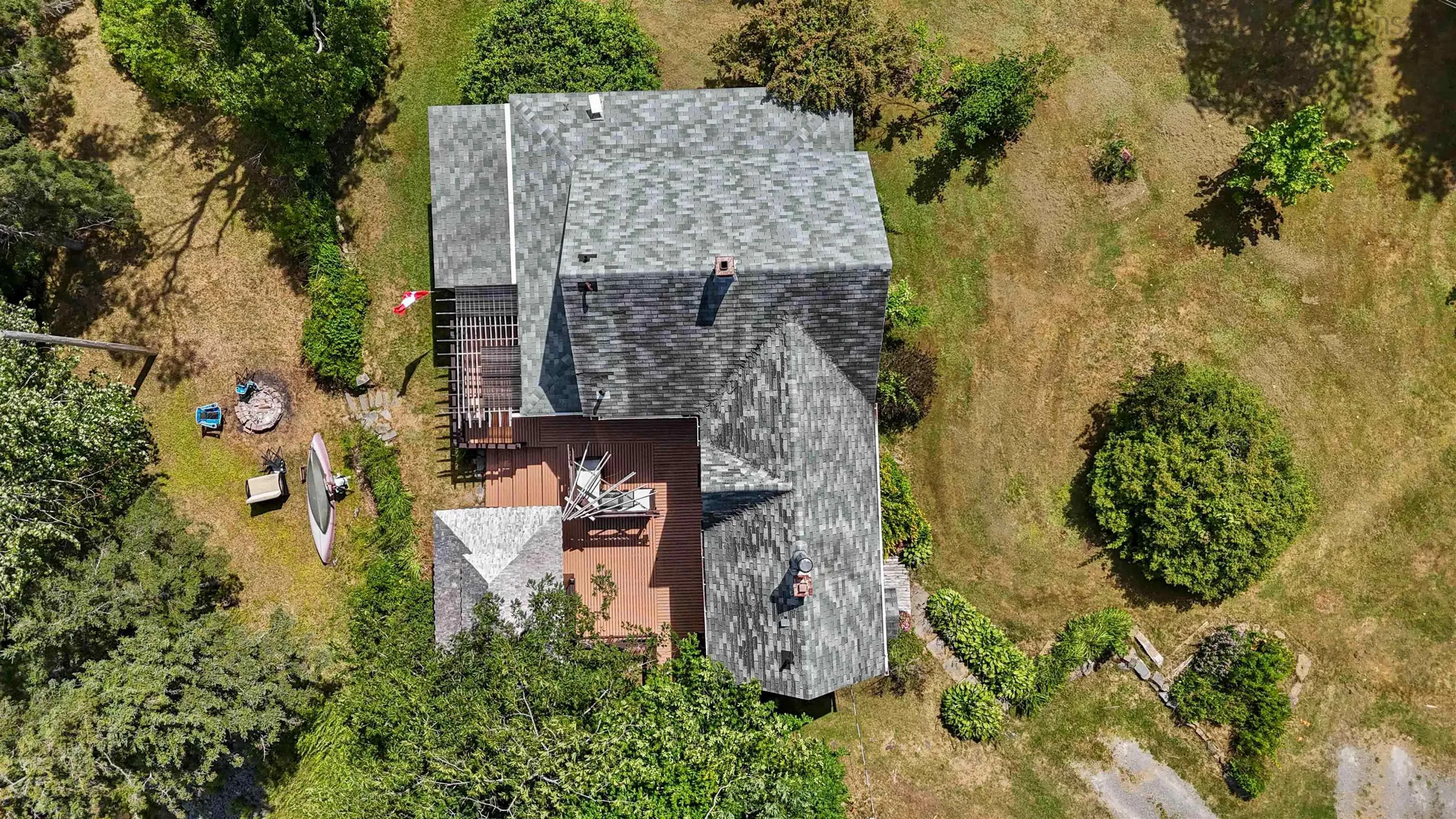 22 Hogg Lane, Sheet Harbour, NS B0J 3B0, 5 Bedrooms Bedrooms, ,3 BathroomsBathrooms,Residential,For Sale,Hogg,202518818