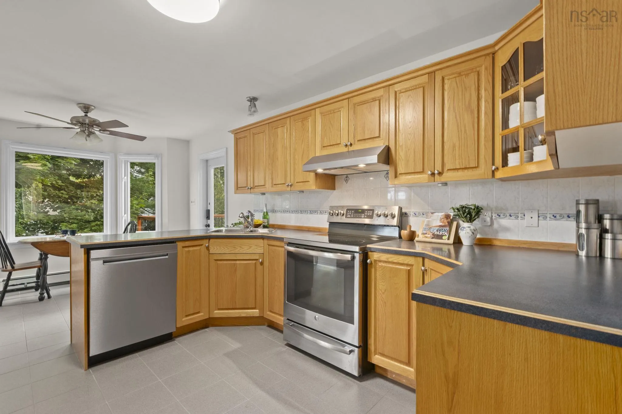 4 Carlina Court, Halifax, NS B3S 1N4, 4 Bedrooms Bedrooms, ,3 BathroomsBathrooms,Residential,For Sale,Carlina,202523082