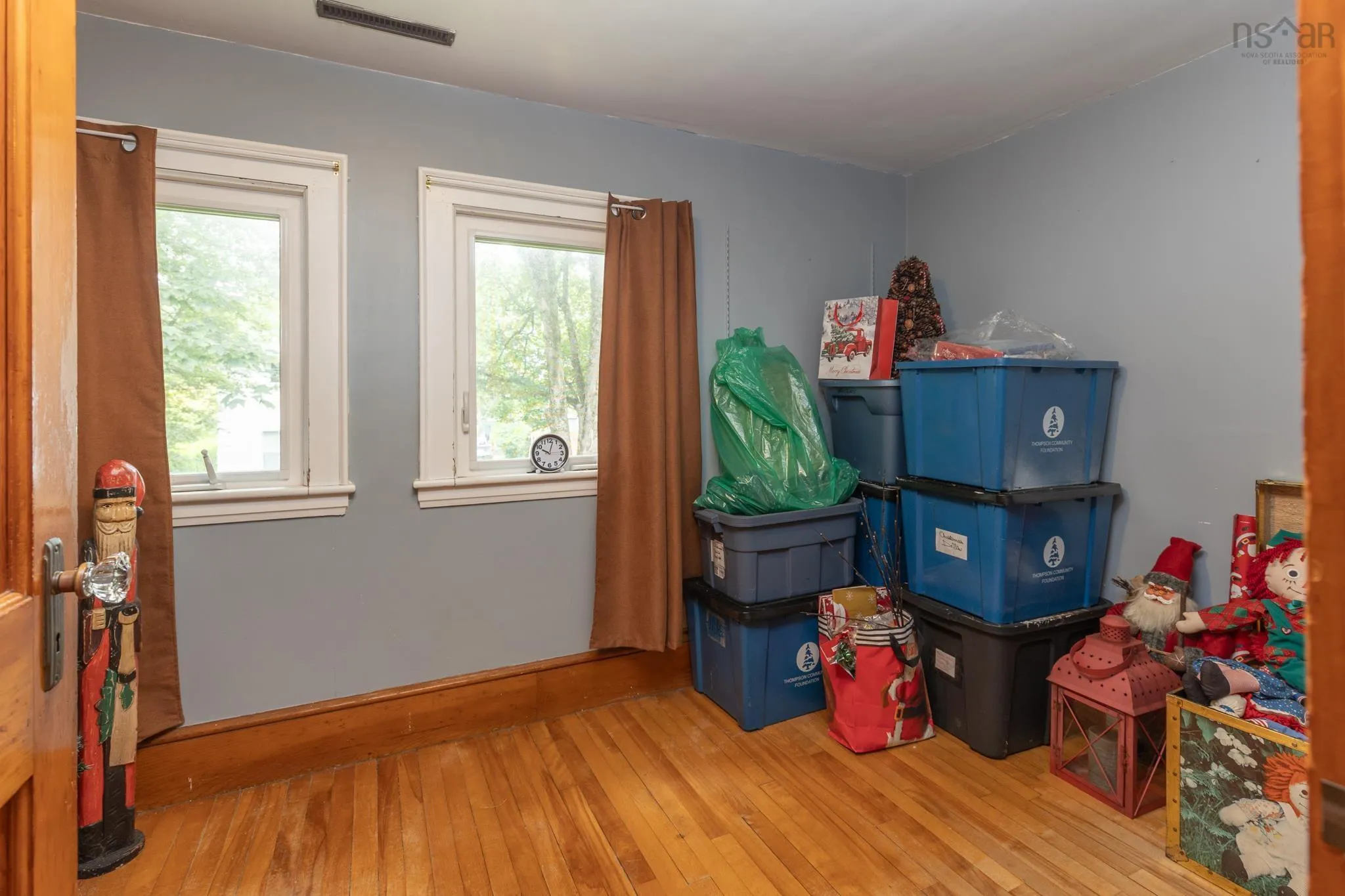 11 Highland Avenue, Yarmouth, NS B5A 2A3, 5 Bedrooms Bedrooms, ,2 BathroomsBathrooms,Residential,For Sale,Highland,202519252