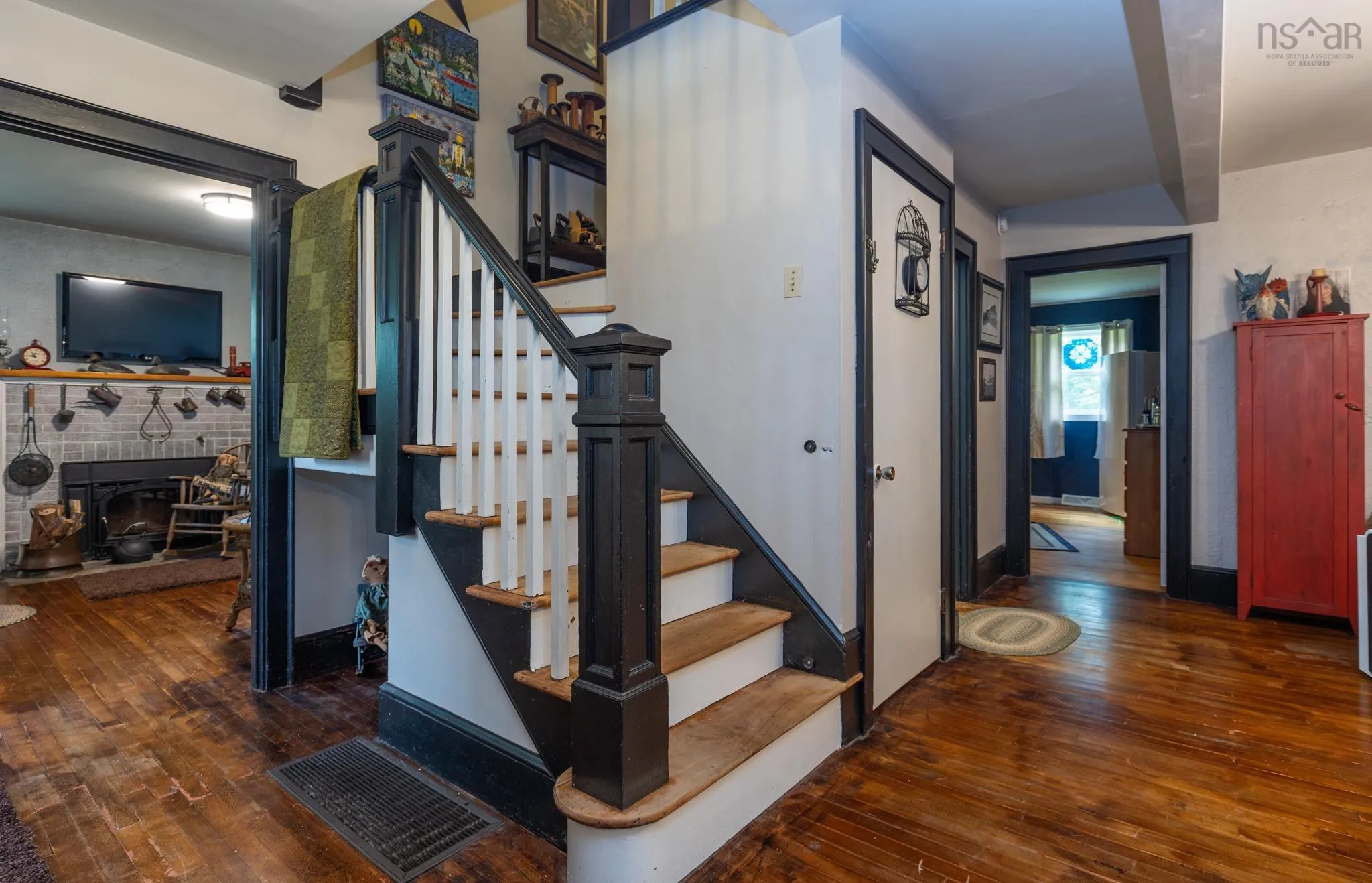 11 Highland Avenue, Yarmouth, NS B5A 2A3, 5 Bedrooms Bedrooms, ,2 BathroomsBathrooms,Residential,For Sale,Highland,202519252