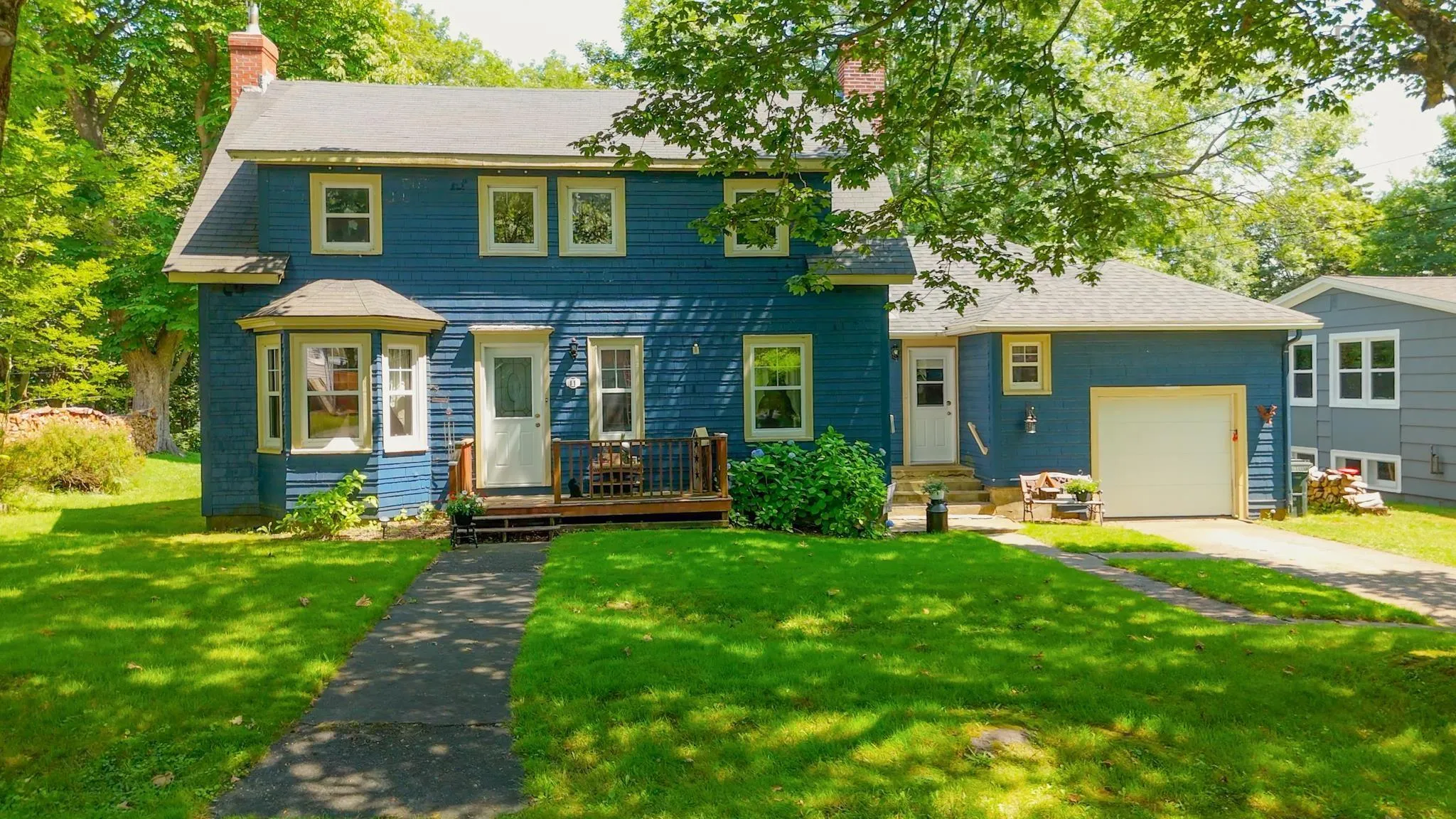 11 Highland Avenue, Yarmouth, NS B5A 2A3, 5 Bedrooms Bedrooms, ,2 BathroomsBathrooms,Residential,For Sale,Highland,202519252