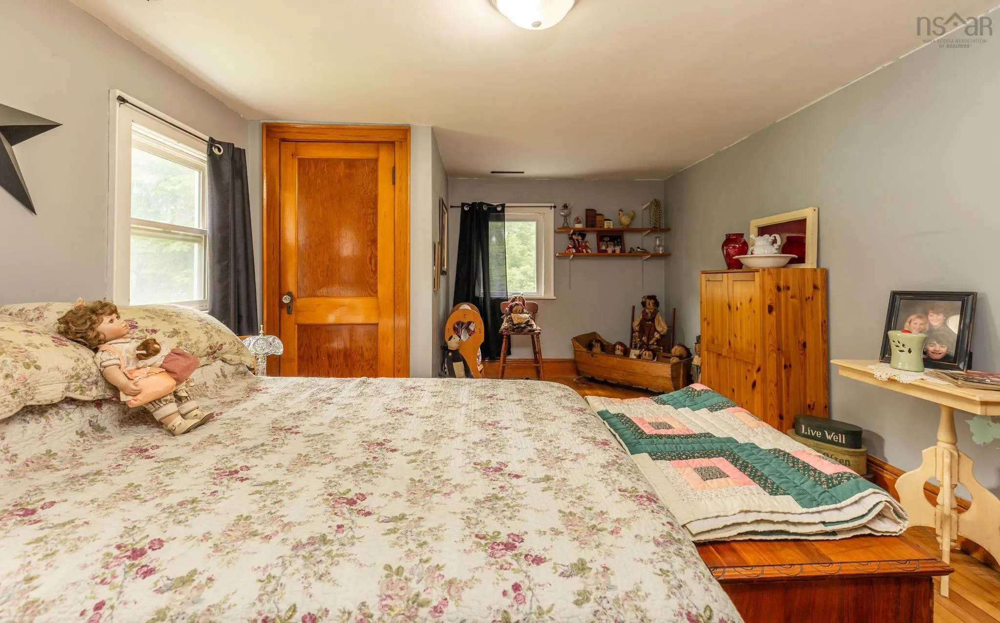 11 Highland Avenue, Yarmouth, NS B5A 2A3, 5 Bedrooms Bedrooms, ,2 BathroomsBathrooms,Residential,For Sale,Highland,202519252
