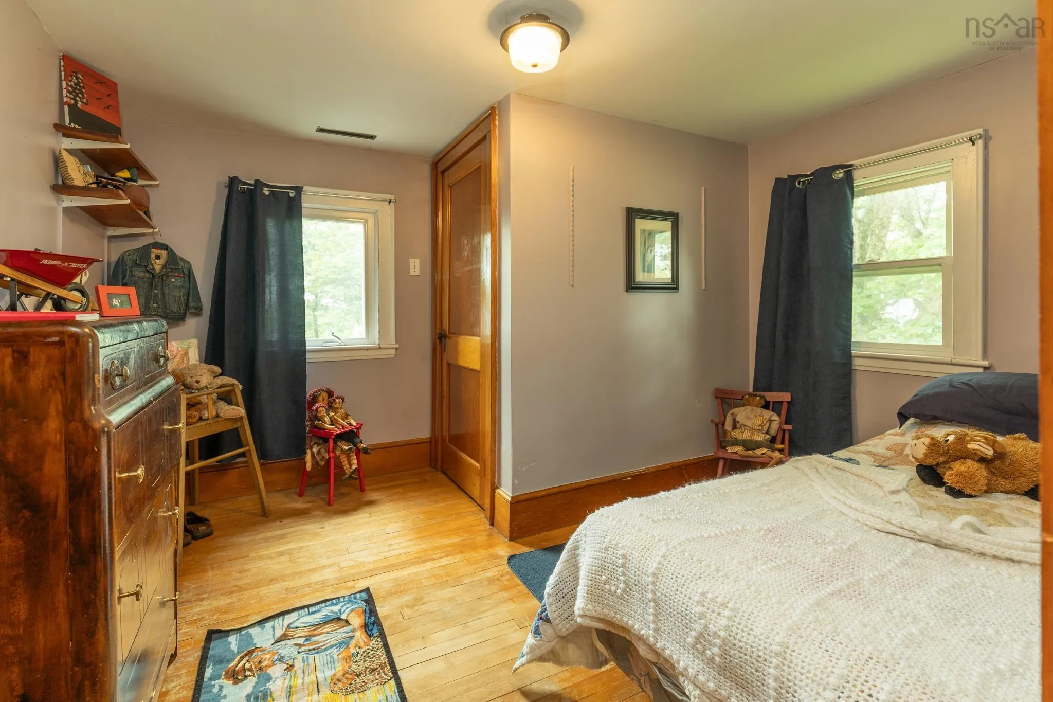 11 Highland Avenue, Yarmouth, NS B5A 2A3, 5 Bedrooms Bedrooms, ,2 BathroomsBathrooms,Residential,For Sale,Highland,202519252