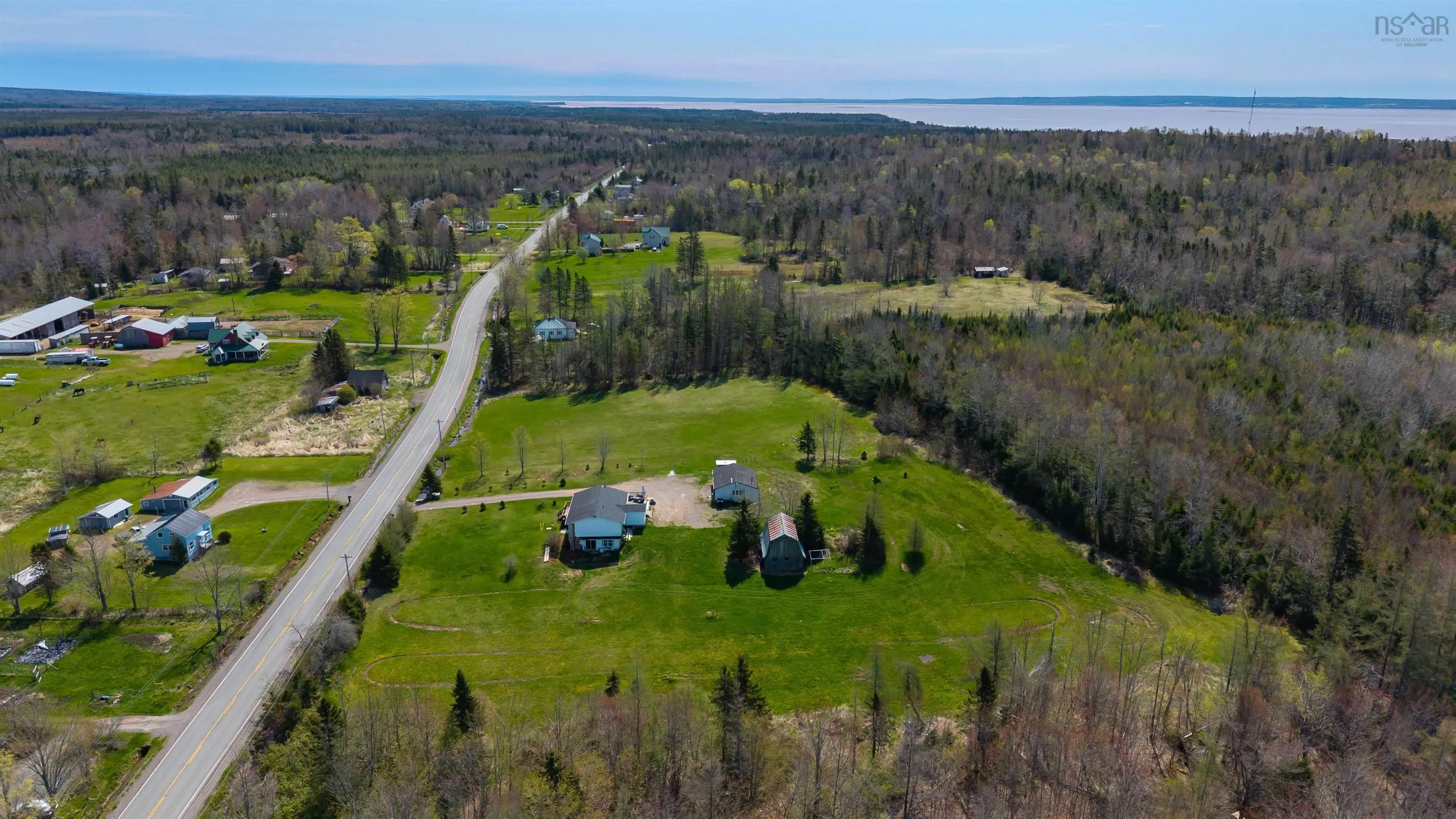 5786 Highway 2, Bass River, NS B0M 1B0, 4 Bedrooms Bedrooms, ,1 BathroomBathrooms,Residential,For Sale,Highway 2,202522714