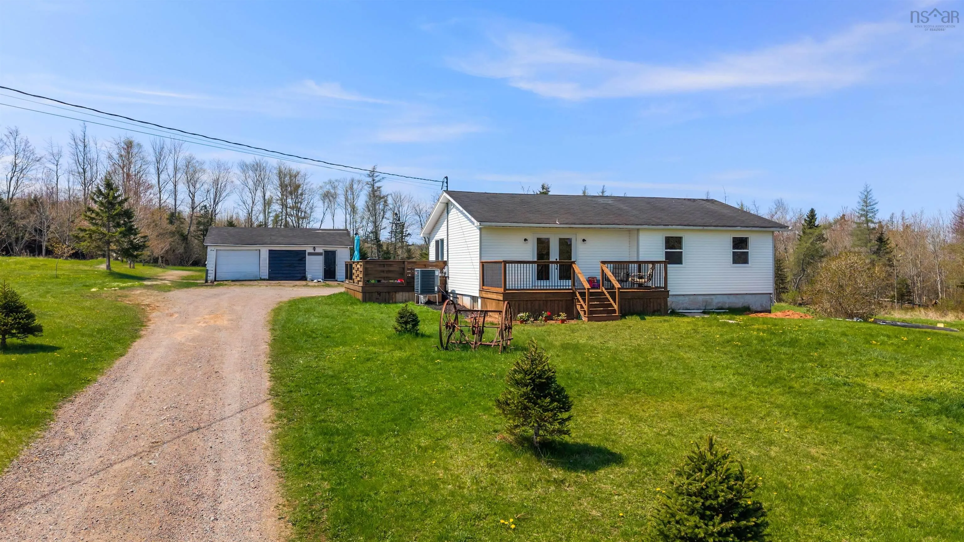 5786 Highway 2, Bass River, NS B0M 1B0, 4 Bedrooms Bedrooms, ,1 BathroomBathrooms,Residential,For Sale,Highway 2,202522714