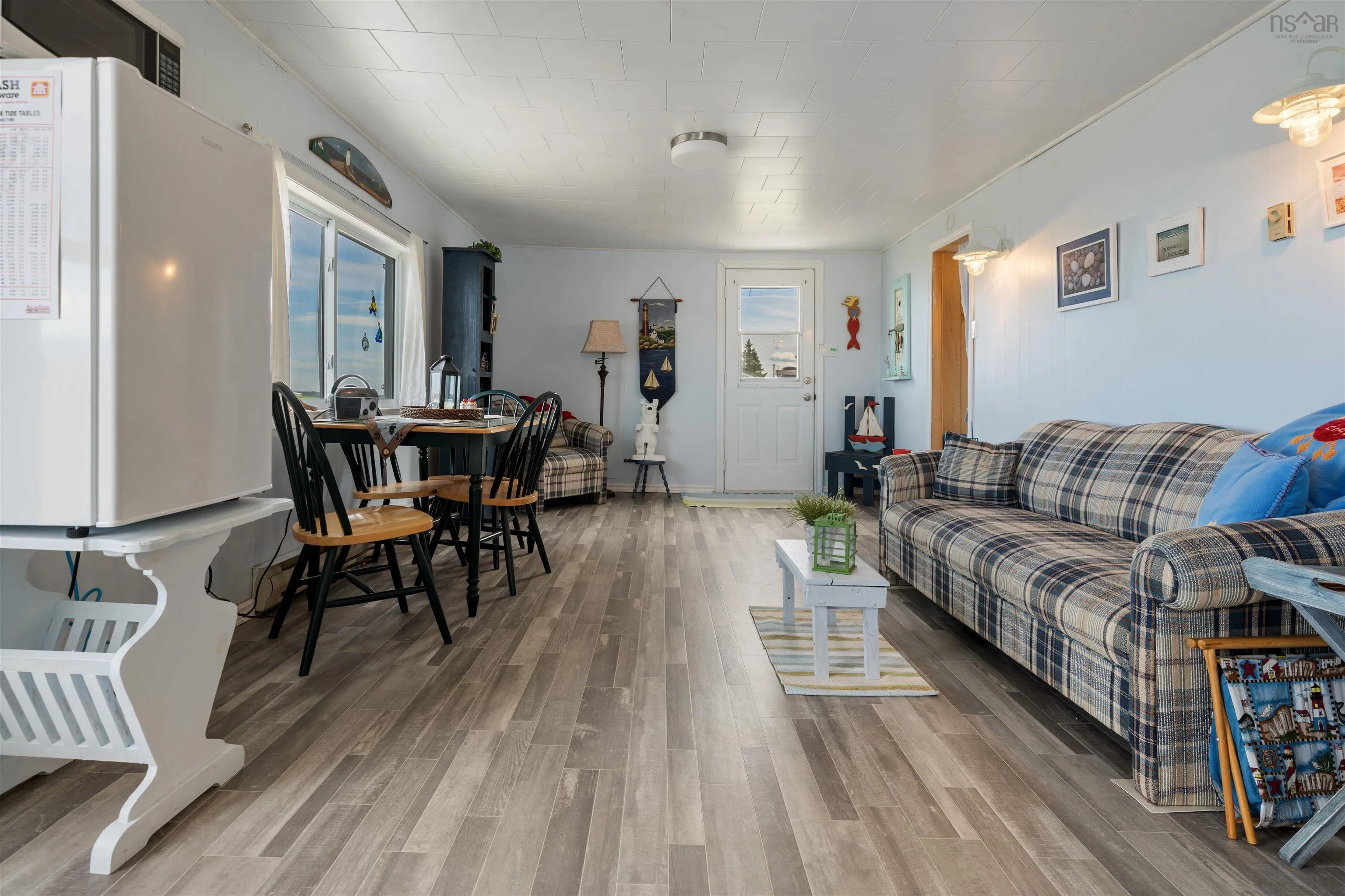 130 Beach Road, Port Howe, NS B0K 1L0, 5 Bedrooms Bedrooms, ,1 BathroomBathrooms,Residential,For Sale,Beach,202521431