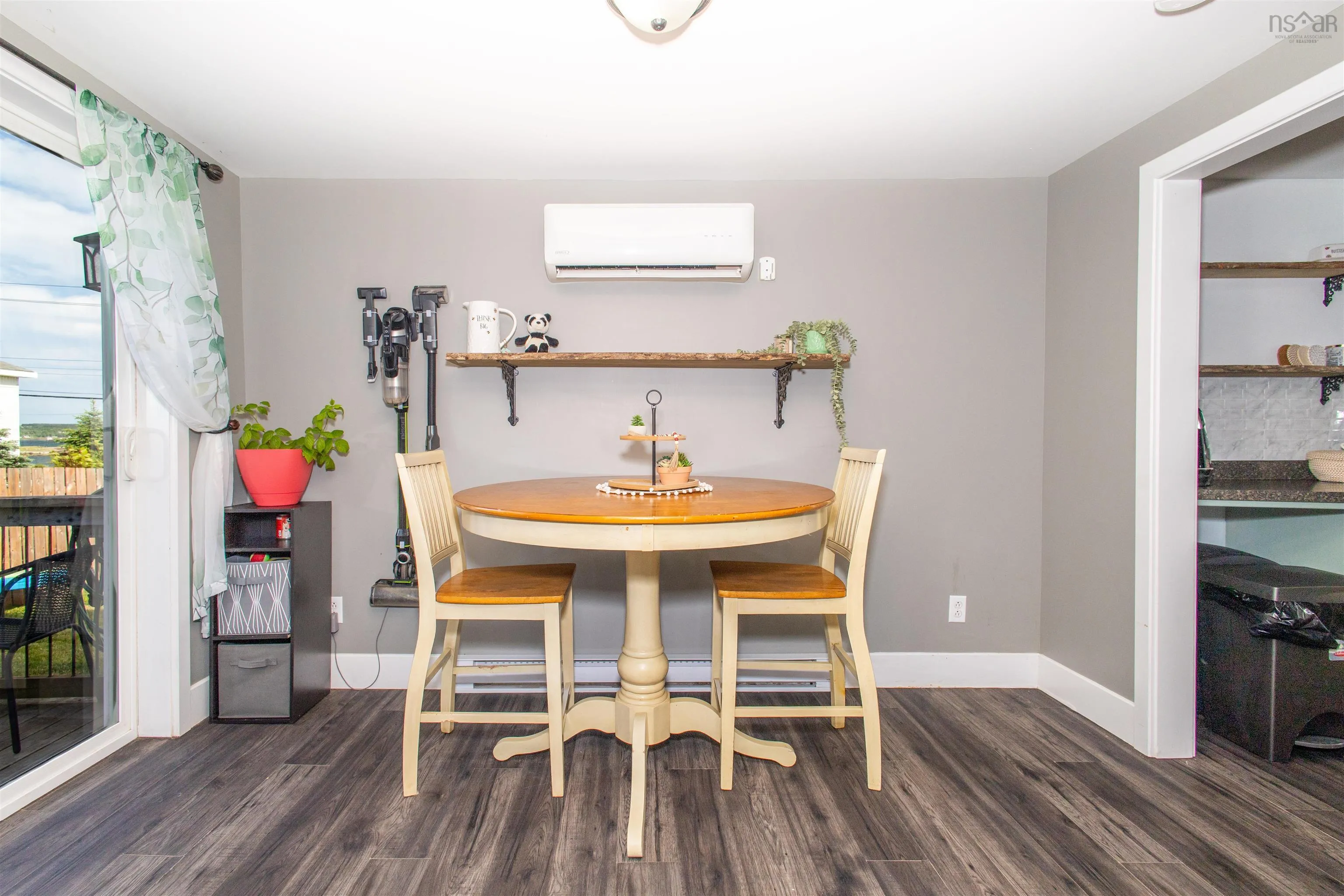 9 Cogan Street, North Sydney, NS B2A 3A7, 3 Bedrooms Bedrooms, ,1 BathroomBathrooms,Residential,For Sale,Cogan,202516084