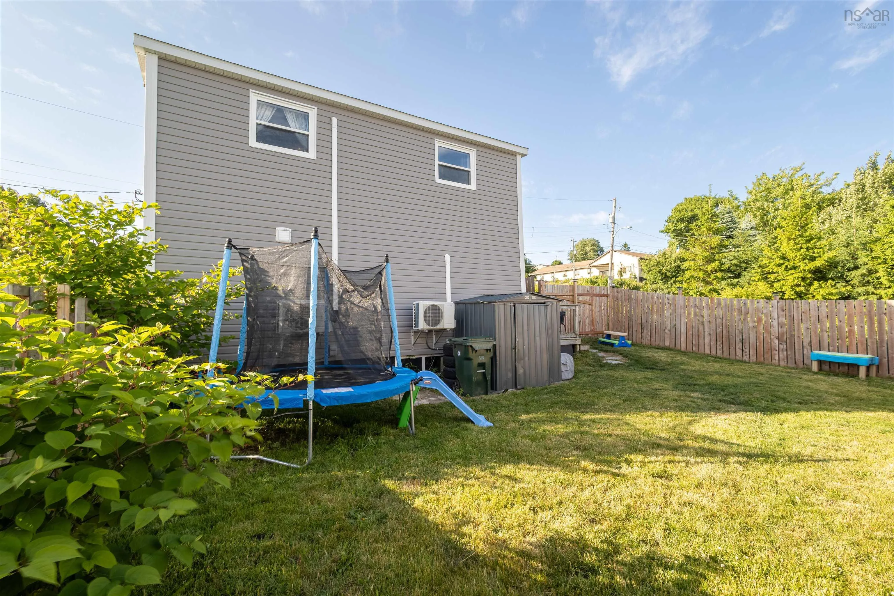 9 Cogan Street, North Sydney, NS B2A 3A7, 3 Bedrooms Bedrooms, ,1 BathroomBathrooms,Residential,For Sale,Cogan,202516084