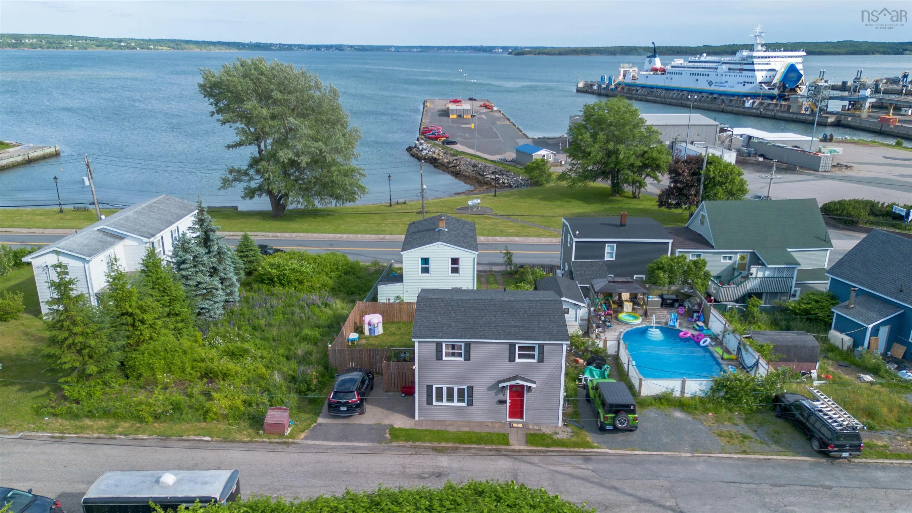9 Cogan Street, North Sydney, NS B2A 3A7, 3 Bedrooms Bedrooms, ,1 BathroomBathrooms,Residential,For Sale,Cogan,202516084