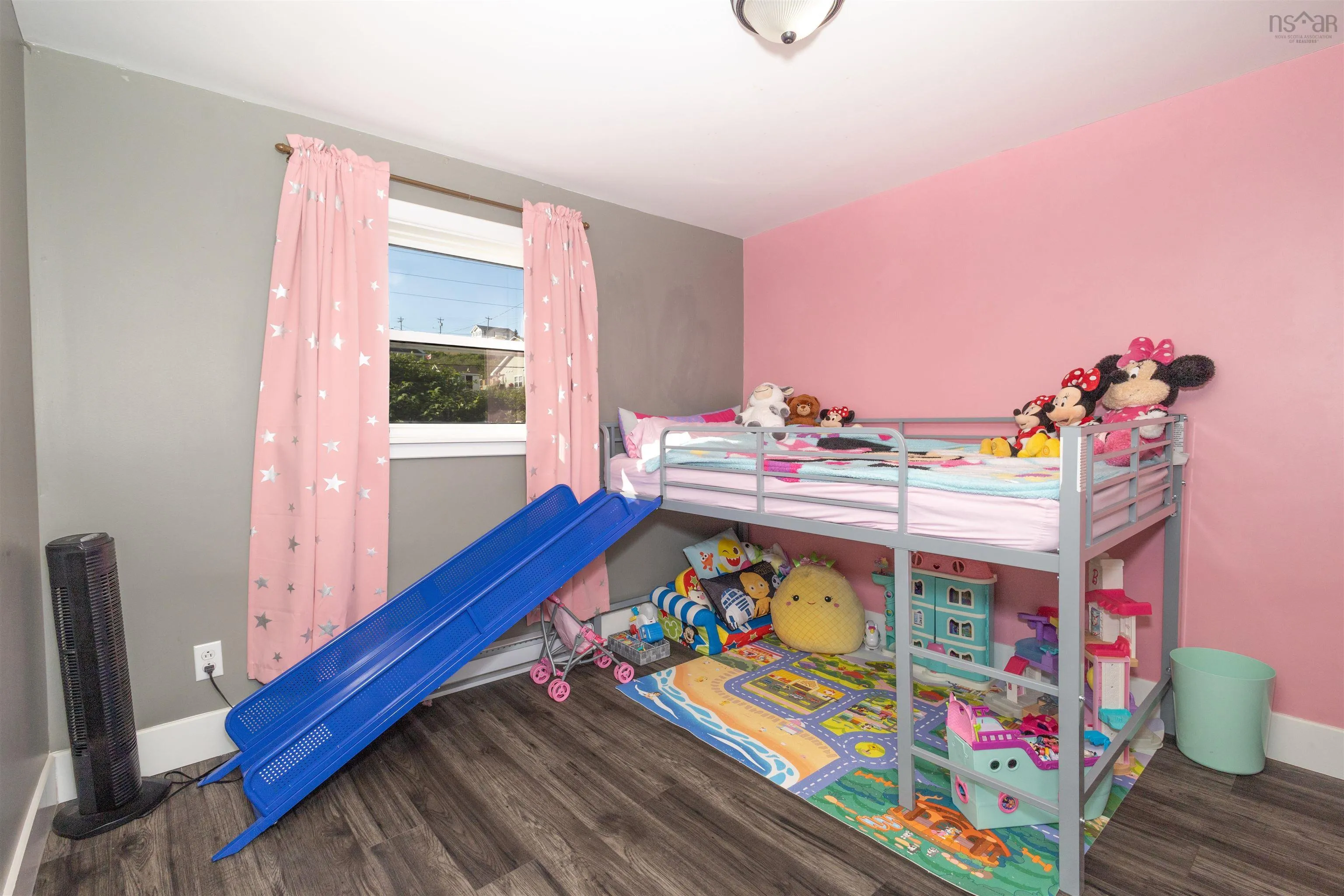 9 Cogan Street, North Sydney, NS B2A 3A7, 3 Bedrooms Bedrooms, ,1 BathroomBathrooms,Residential,For Sale,Cogan,202516084