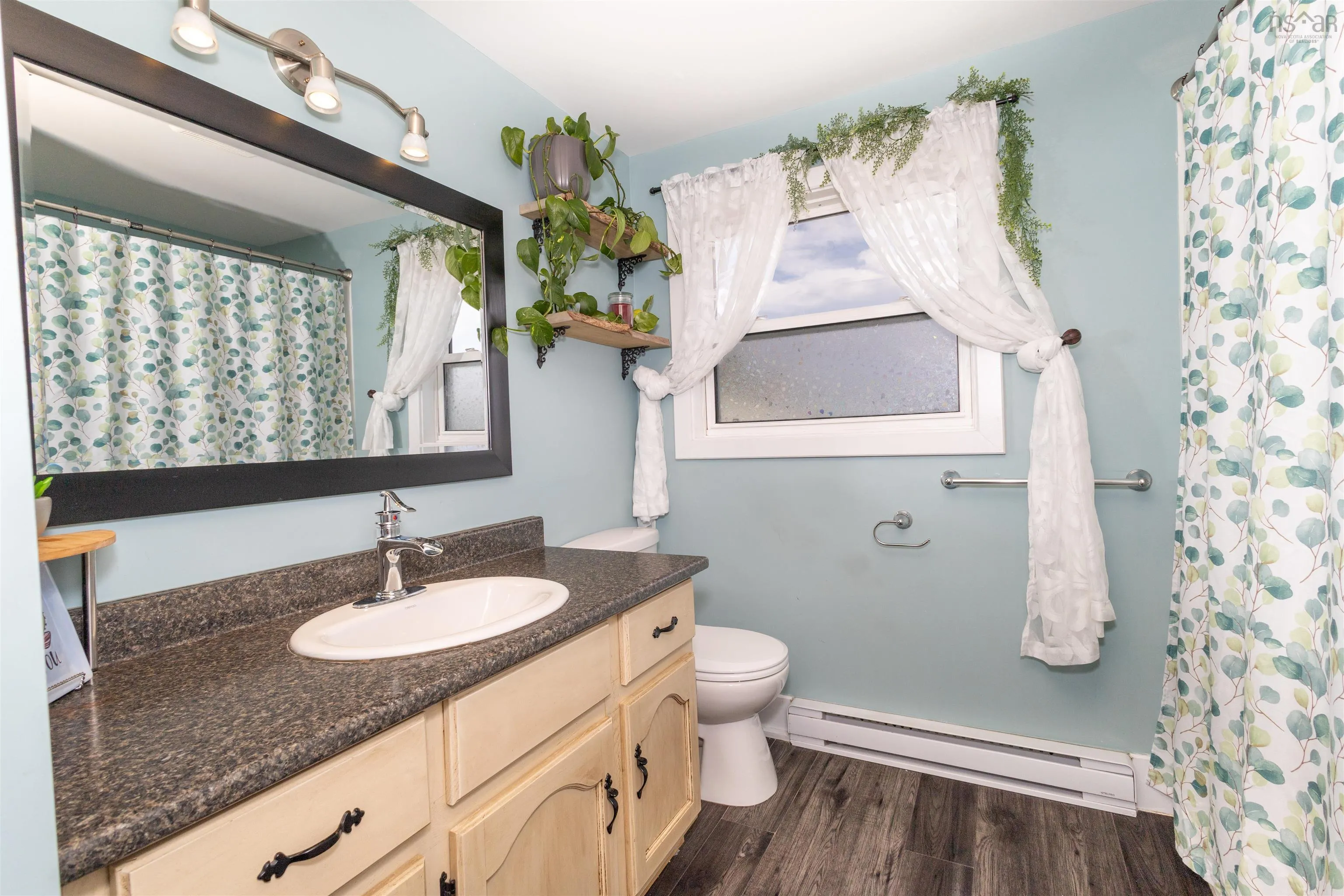 9 Cogan Street, North Sydney, NS B2A 3A7, 3 Bedrooms Bedrooms, ,1 BathroomBathrooms,Residential,For Sale,Cogan,202516084