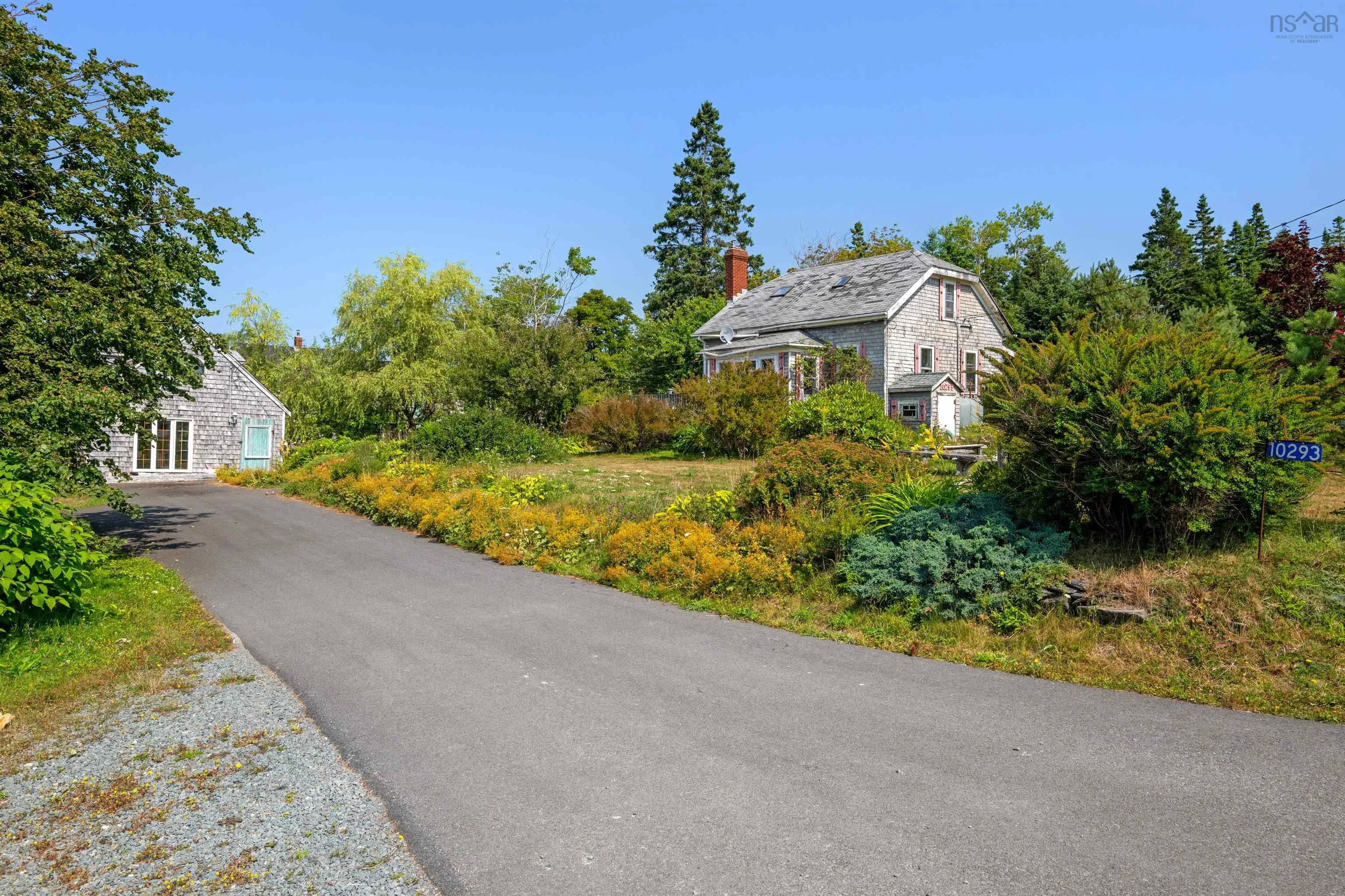 10293 Highway Highway E, Oyster Pond, NS B0J 1P0, 2 Bedrooms Bedrooms, ,1 BathroomBathrooms,Residential,For Sale,Highway 7,202520567