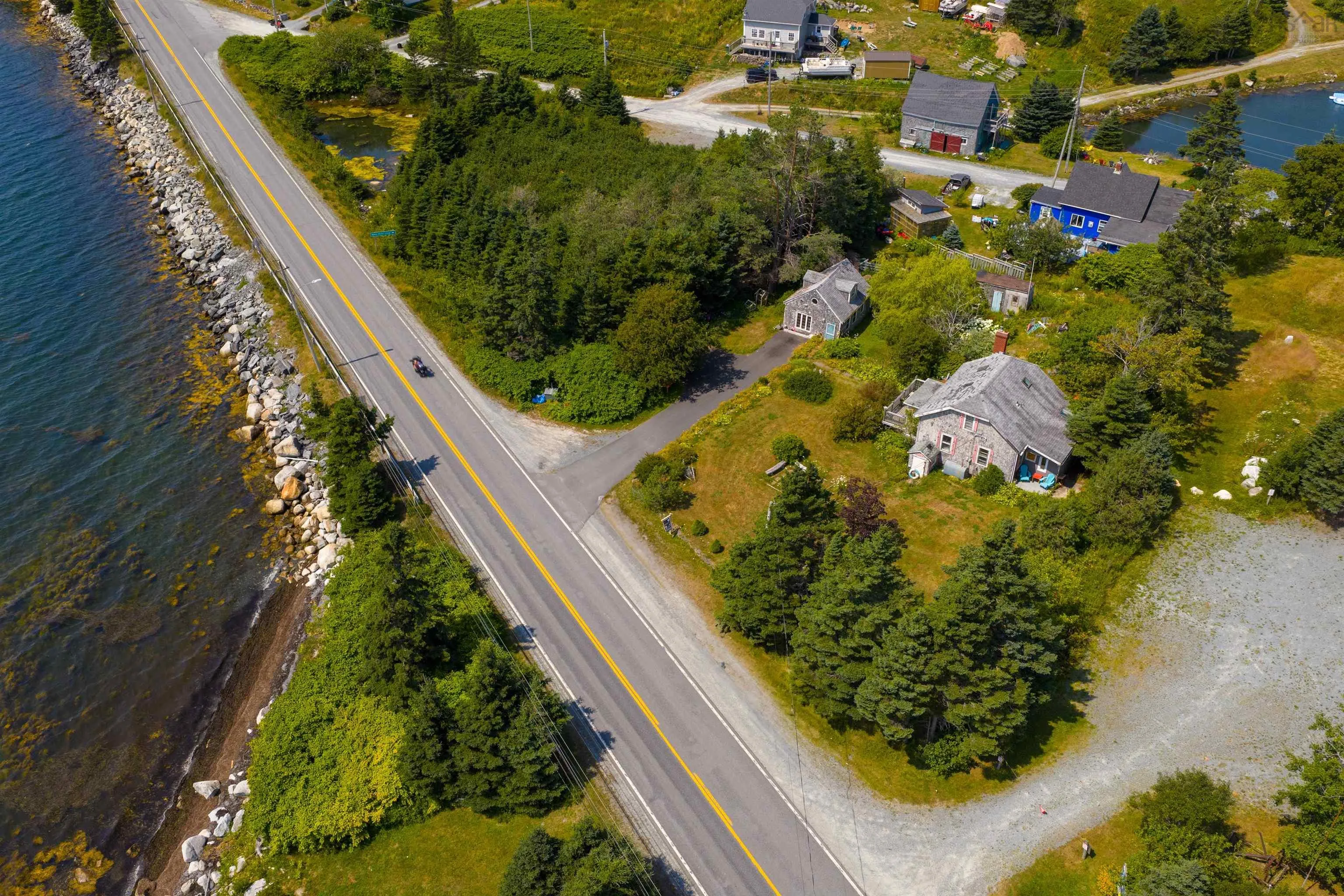10293 Highway Highway E, Oyster Pond, NS B0J 1P0, 2 Bedrooms Bedrooms, ,1 BathroomBathrooms,Residential,For Sale,Highway 7,202520567