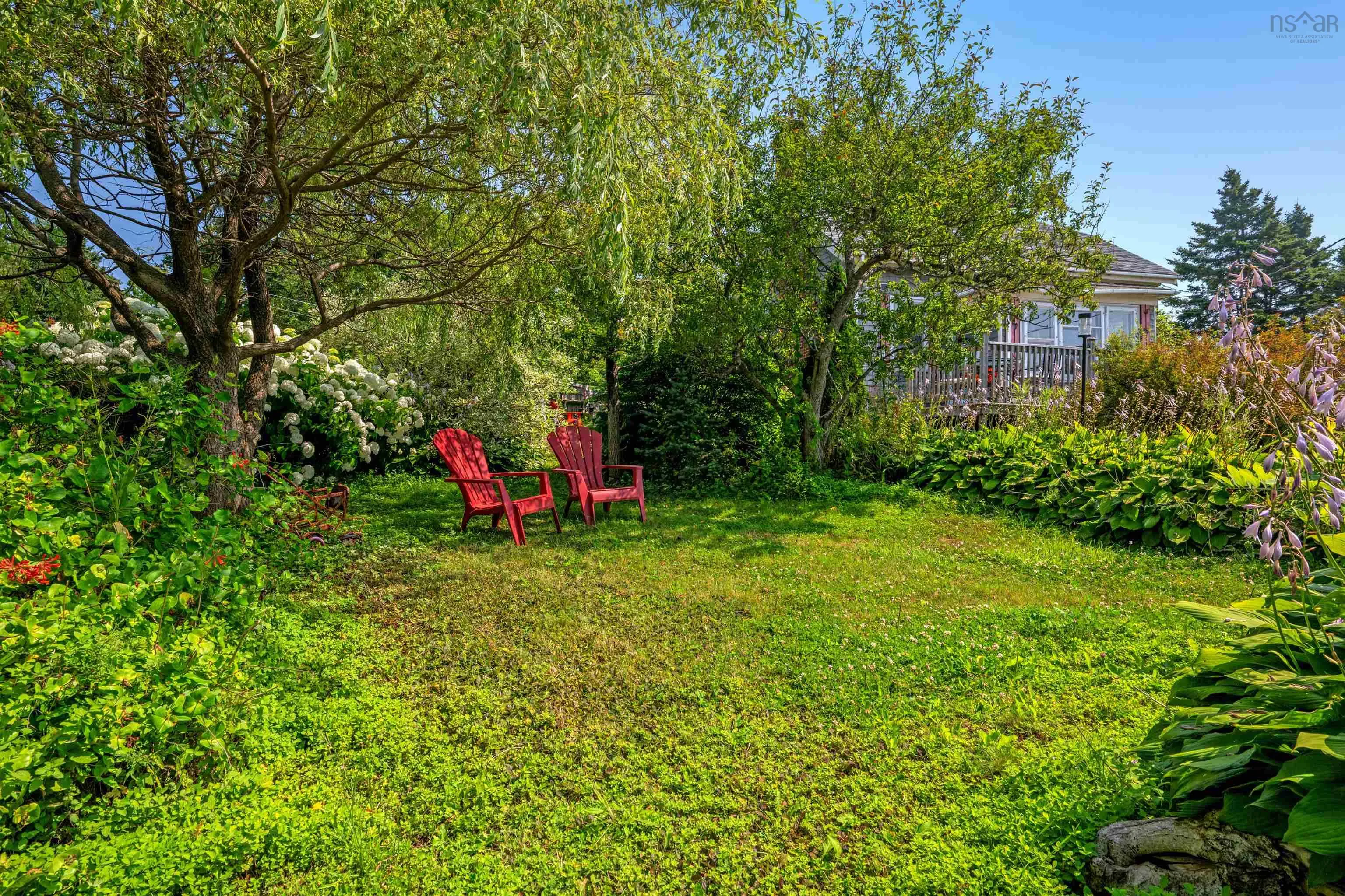 10293 Highway Highway E, Oyster Pond, NS B0J 1P0, 2 Bedrooms Bedrooms, ,1 BathroomBathrooms,Residential,For Sale,Highway 7,202520567