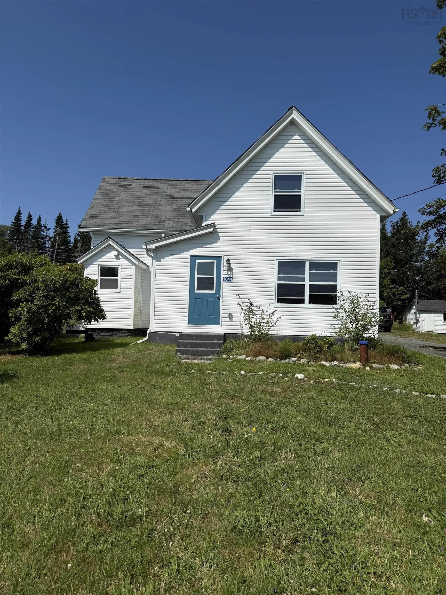 1044 335 Highway, Middle West Pubnico, NS B0W 0C5, 3 Bedrooms Bedrooms, ,2 BathroomsBathrooms,Residential,For Sale,335,202520985