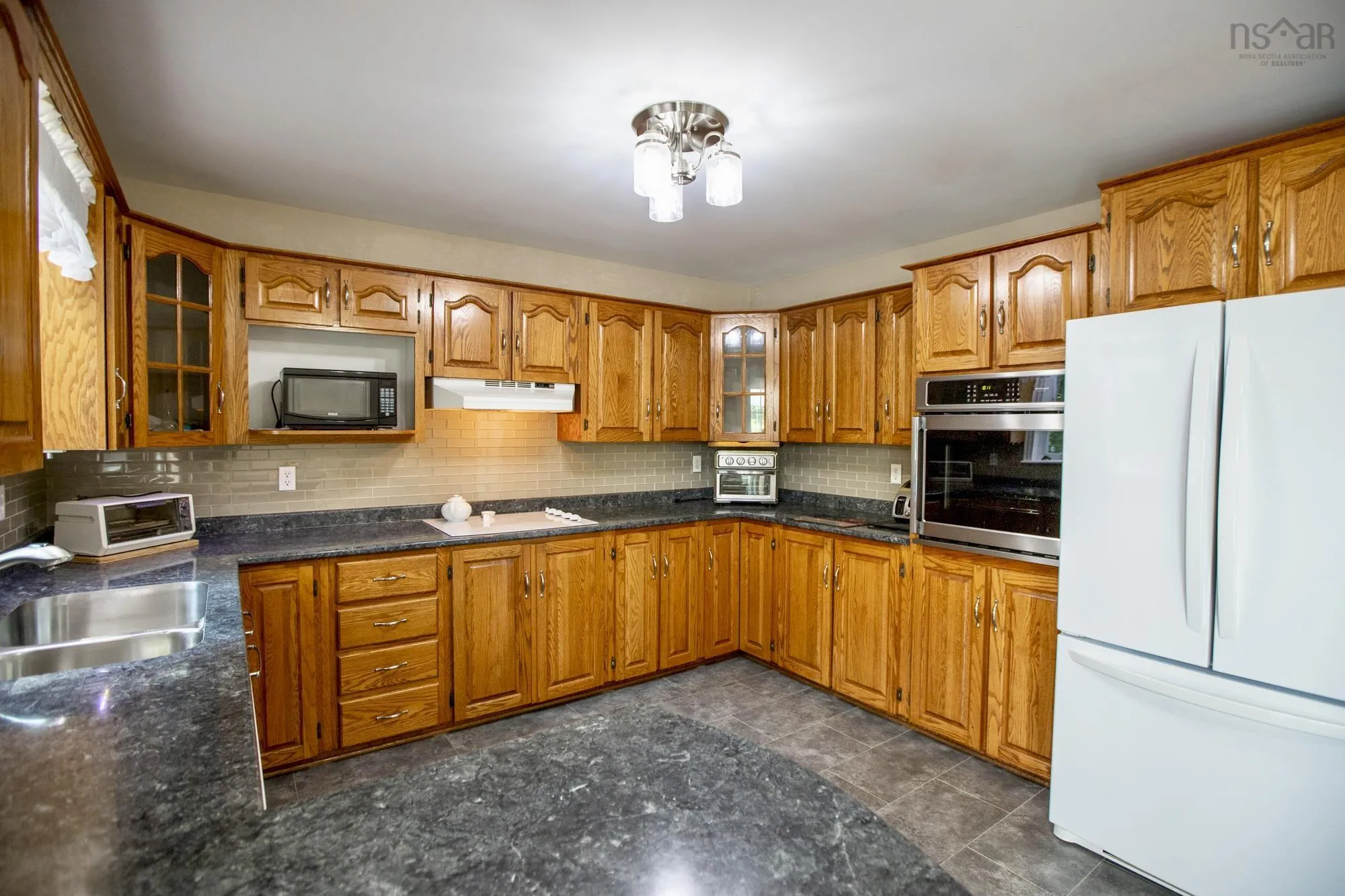 27 Glenelg Court, Lake Loon, NS B2W 6C7, 4 Bedrooms Bedrooms, ,2 BathroomsBathrooms,Residential,For Sale,Glenelg,202518910