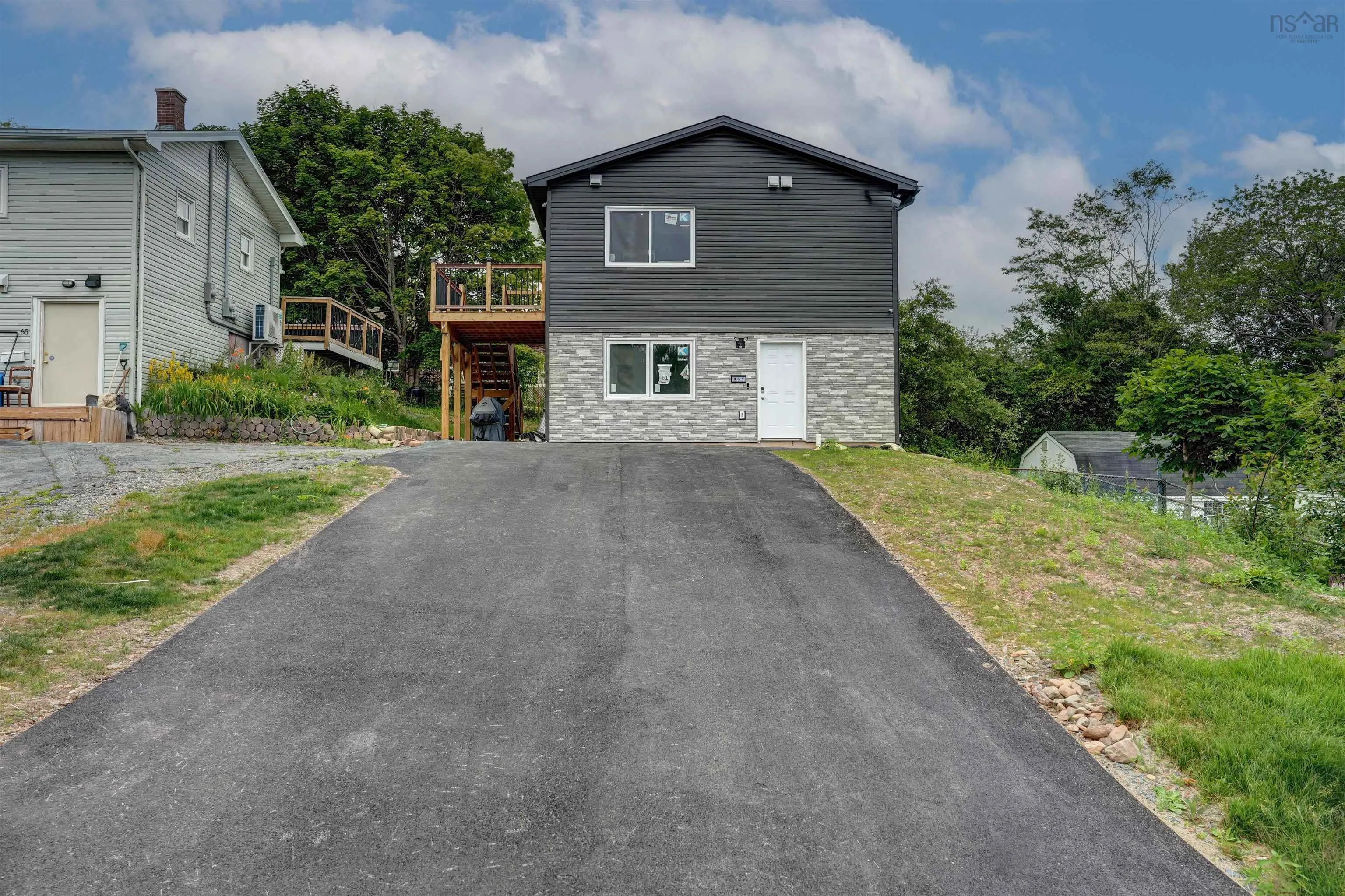 61/63 Brian Drive, Dartmouth, NS B2W 2N2, 6 Bedrooms Bedrooms, ,Residential Income,For Sale,Brian,202517896
