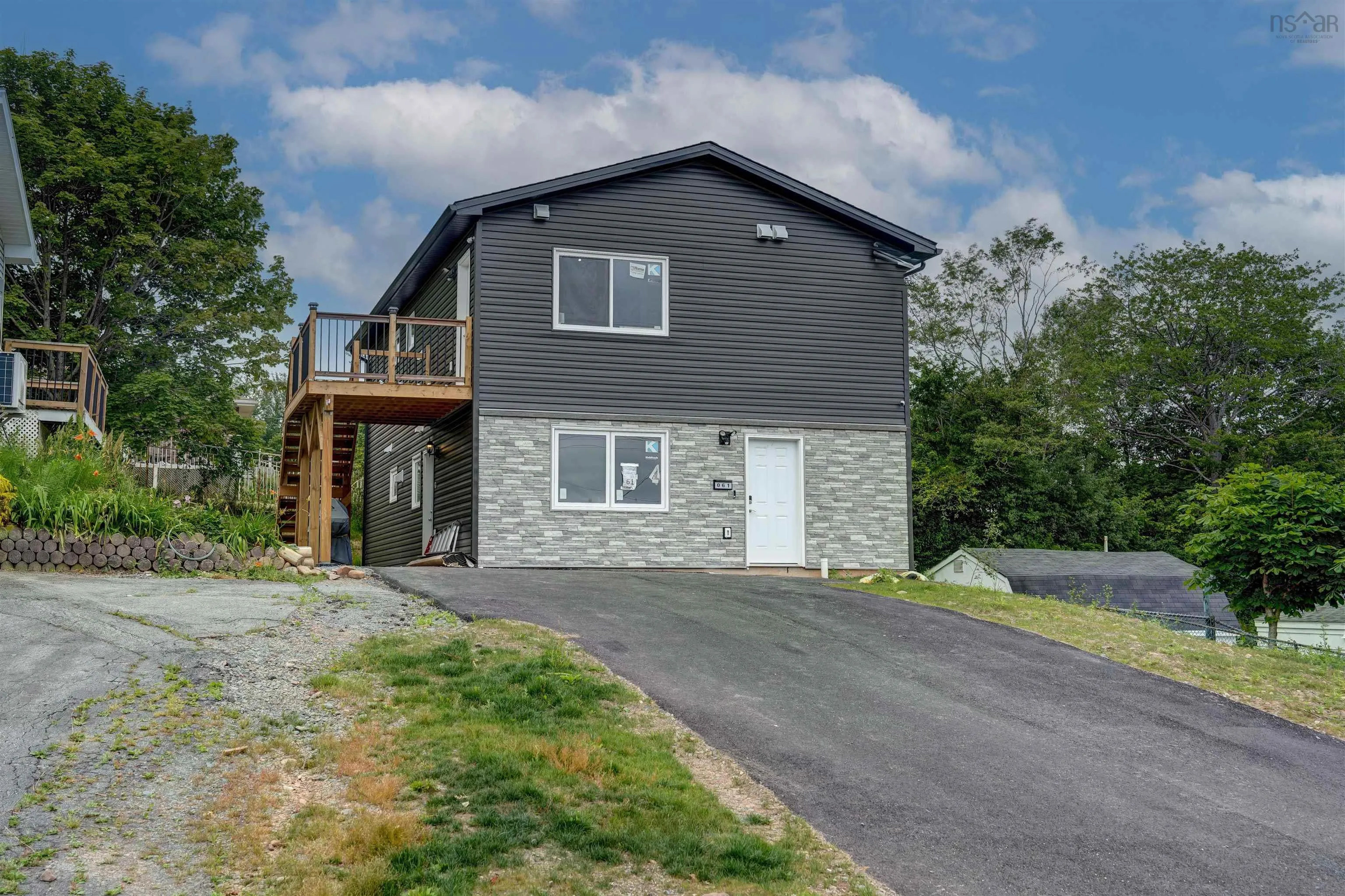 61/63 Brian Drive, Dartmouth, NS B2W 2N2, 6 Bedrooms Bedrooms, ,Residential Income,For Sale,Brian,202517896