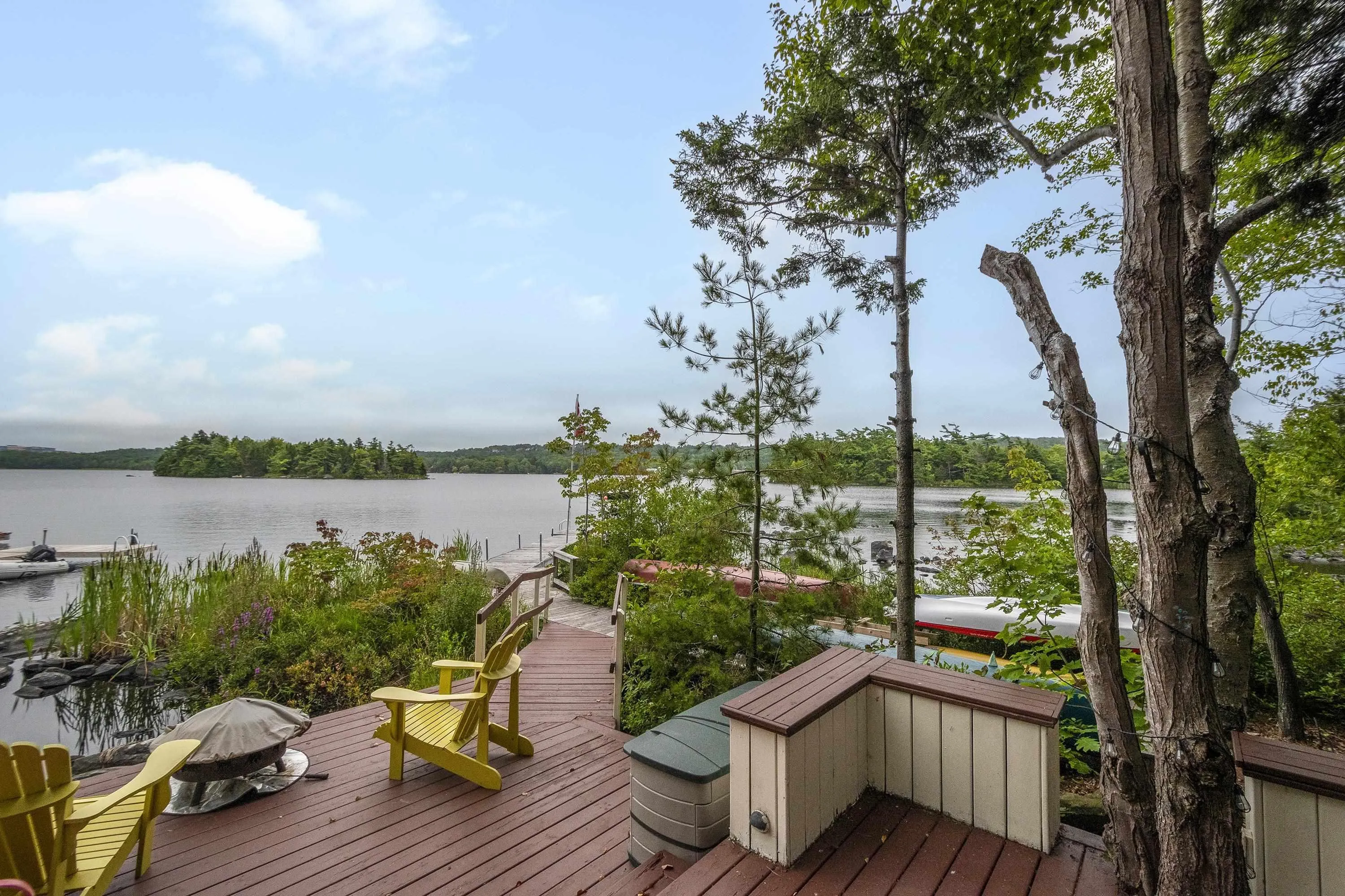 23 Lakeshore Park Terrace, Dartmouth, NS B3A 4Z4, 4 Bedrooms Bedrooms, ,4 BathroomsBathrooms,Residential,For Sale,Lakeshore Park,202521128