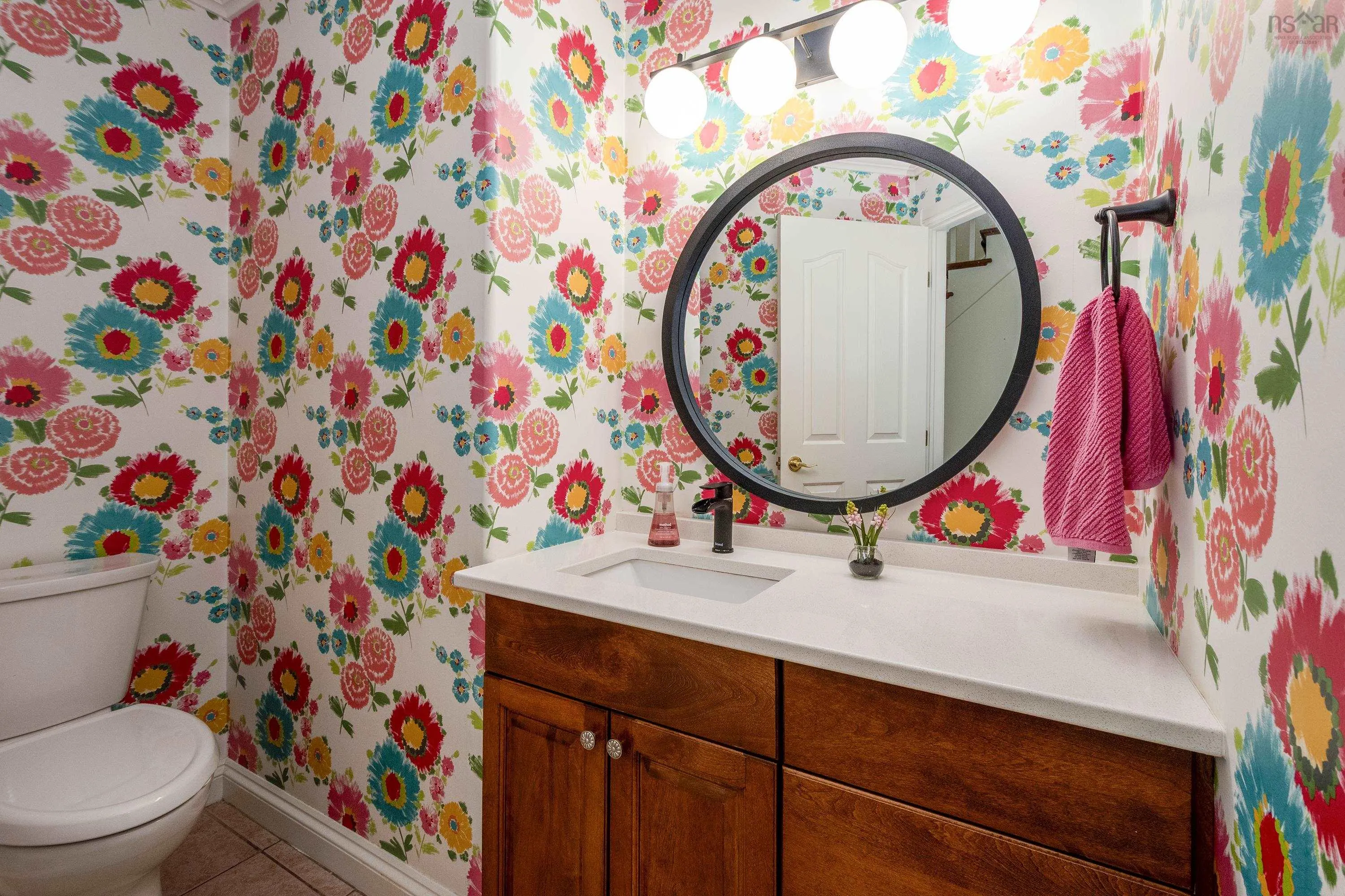 23 Lakeshore Park Terrace, Dartmouth, NS B3A 4Z4, 4 Bedrooms Bedrooms, ,4 BathroomsBathrooms,Residential,For Sale,Lakeshore Park,202521128