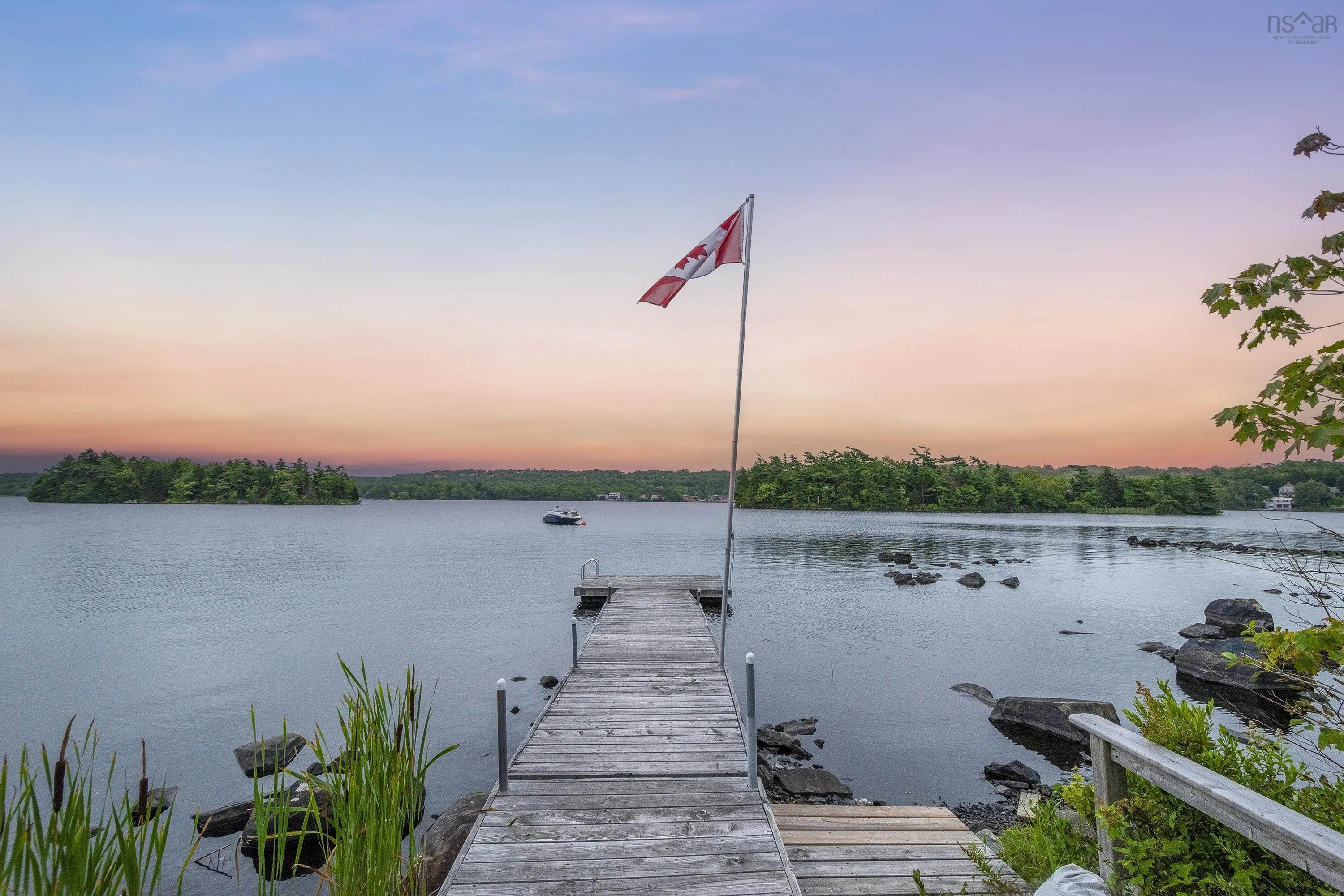 23 Lakeshore Park Terrace, Dartmouth, NS B3A 4Z4, 4 Bedrooms Bedrooms, ,4 BathroomsBathrooms,Residential,For Sale,Lakeshore Park,202521128