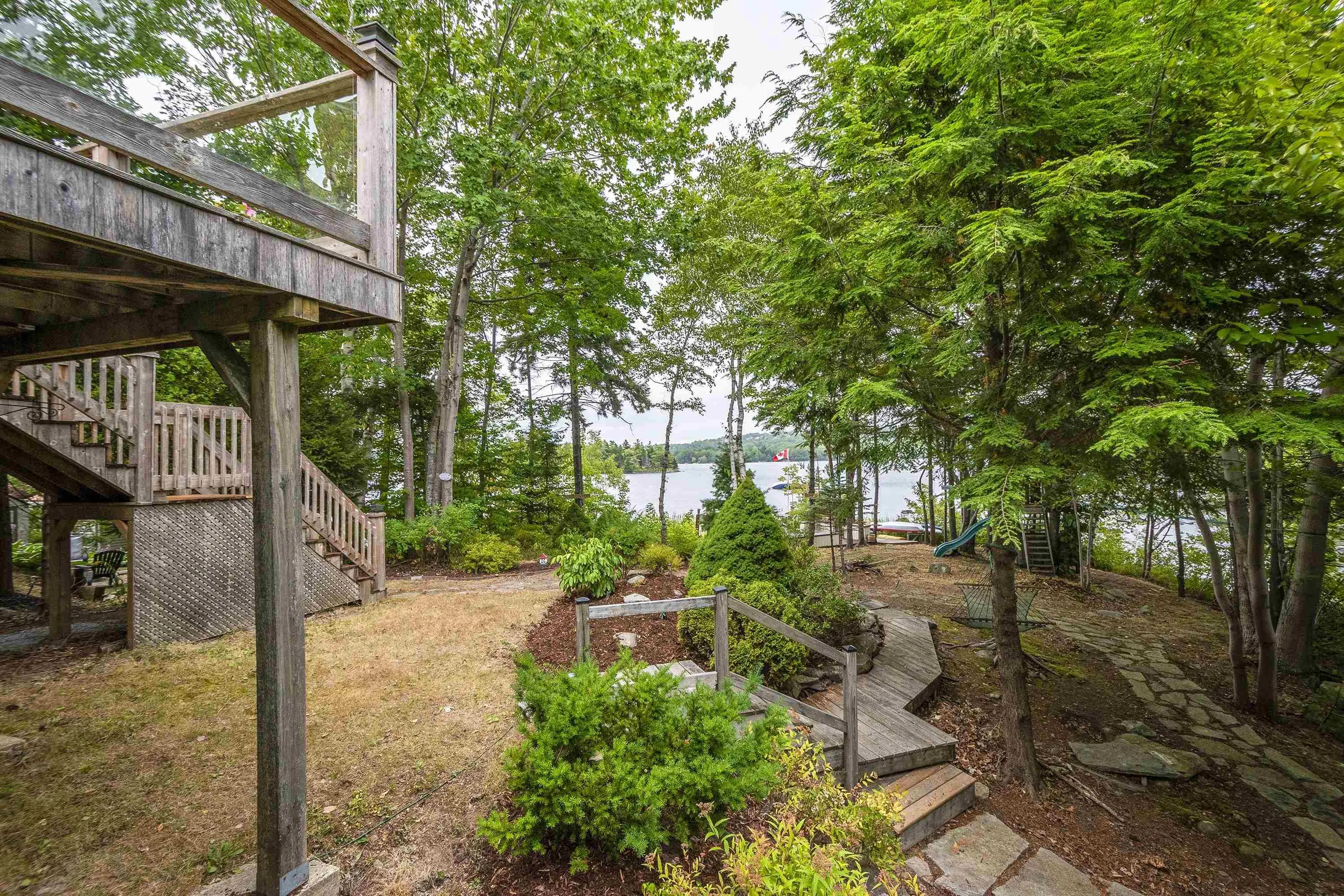 23 Lakeshore Park Terrace, Dartmouth, NS B3A 4Z4, 4 Bedrooms Bedrooms, ,4 BathroomsBathrooms,Residential,For Sale,Lakeshore Park,202521128