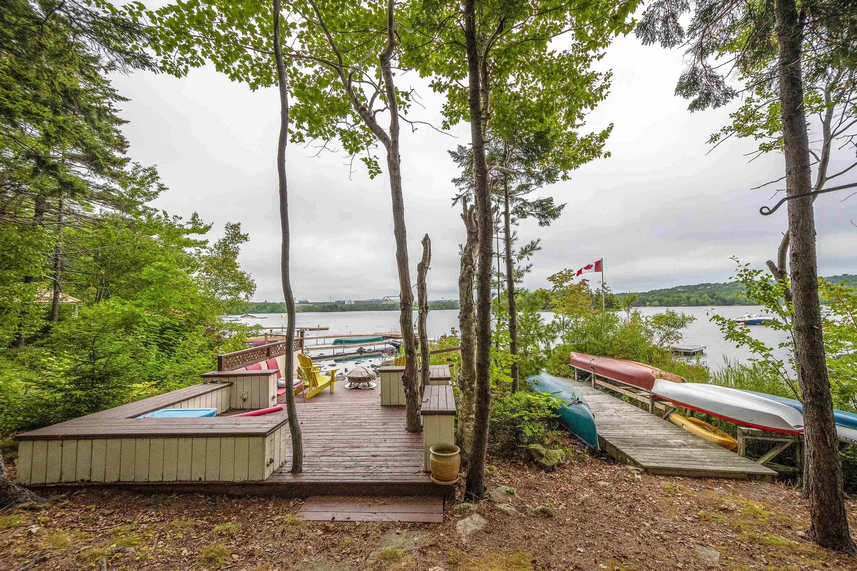 23 Lakeshore Park Terrace, Dartmouth, NS B3A 4Z4, 4 Bedrooms Bedrooms, ,4 BathroomsBathrooms,Residential,For Sale,Lakeshore Park,202521128