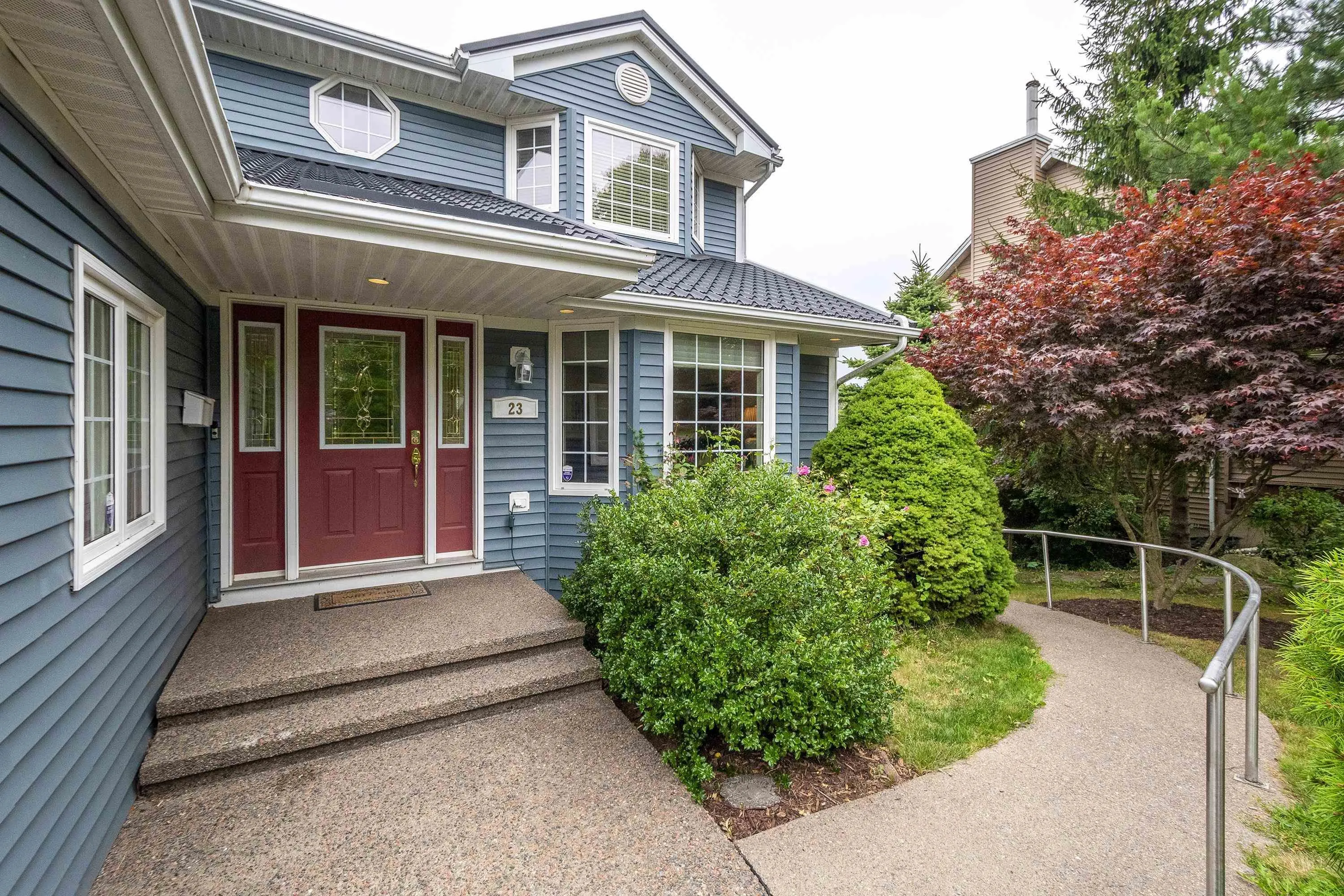 23 Lakeshore Park Terrace, Dartmouth, NS B3A 4Z4, 4 Bedrooms Bedrooms, ,4 BathroomsBathrooms,Residential,For Sale,Lakeshore Park,202521128