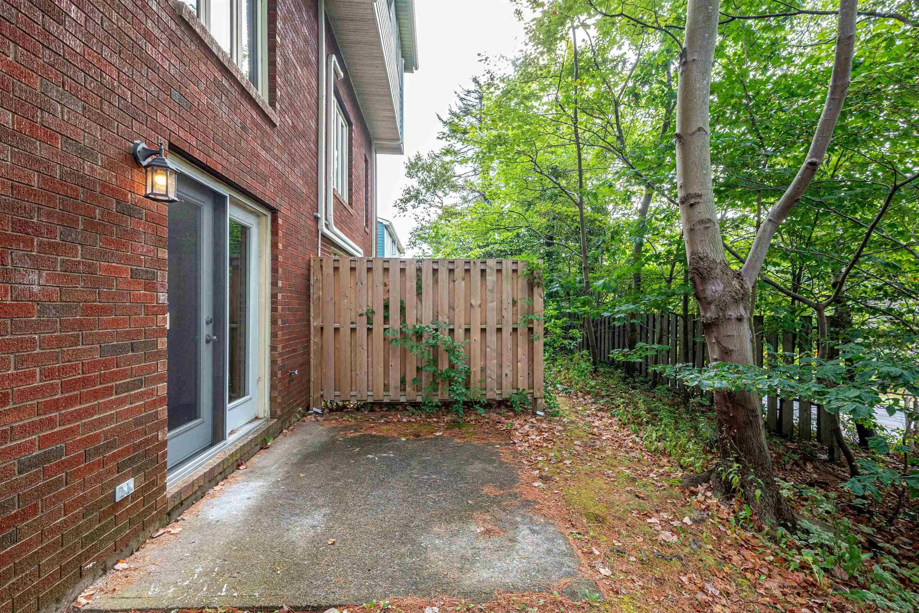 72 Braemount Drive, Halifax, NS B3M 3P3, 2 Bedrooms Bedrooms, ,3 BathroomsBathrooms,Residential,For Sale,Braemount Drive,202522941