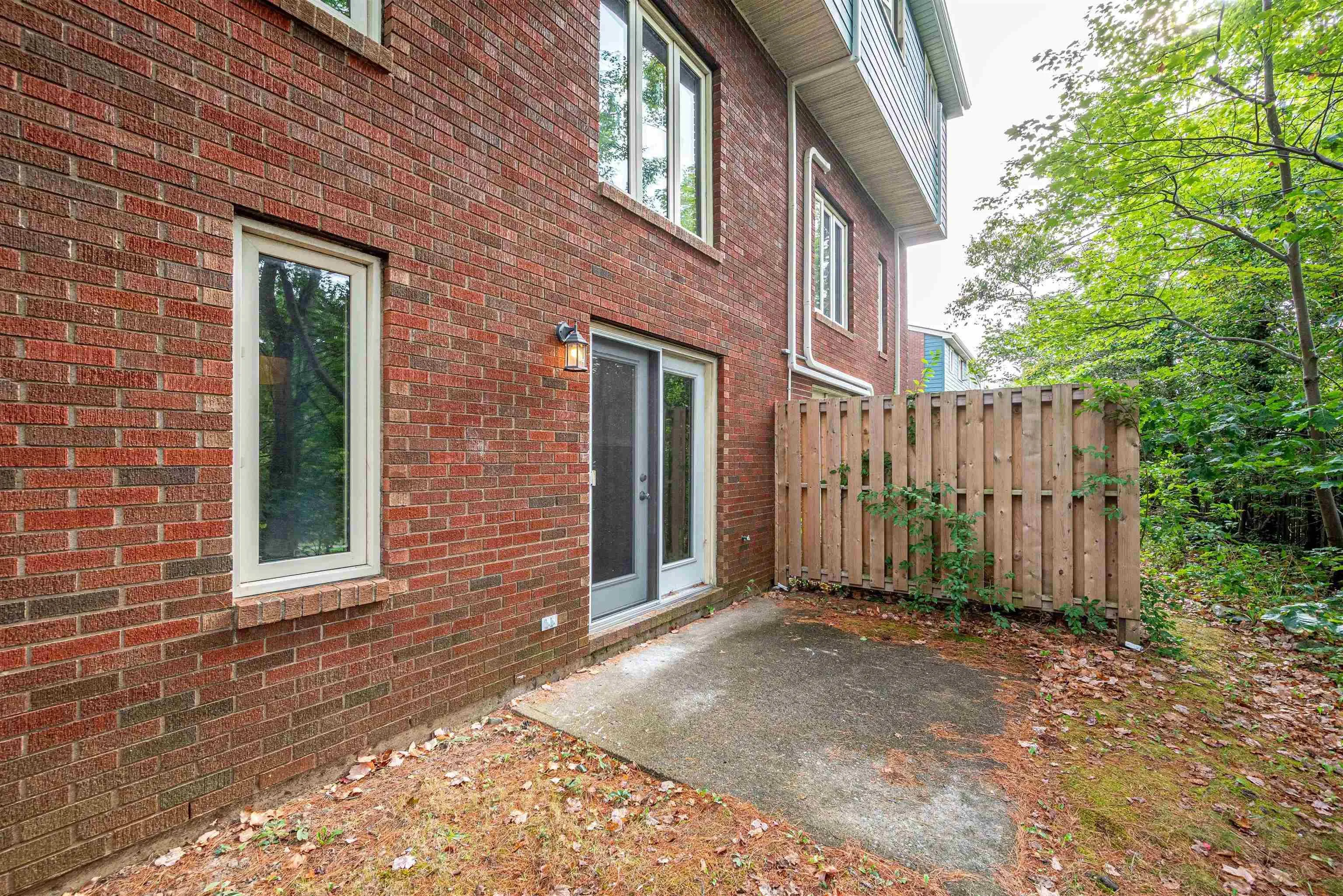 72 Braemount Drive, Halifax, NS B3M 3P3, 2 Bedrooms Bedrooms, ,3 BathroomsBathrooms,Residential,For Sale,Braemount Drive,202522941