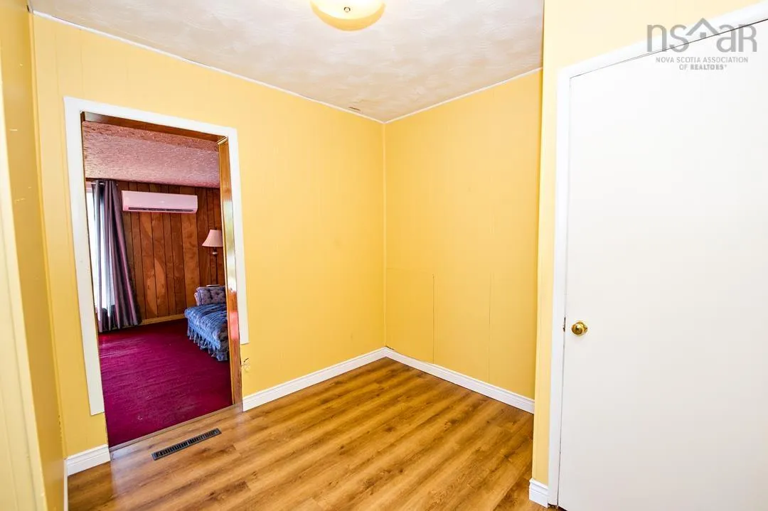 1395 Main Road, Eastern Passage, NS B3G 3E9, 2 Bedrooms Bedrooms, ,1 BathroomBathrooms,Residential,For Sale,Main,202523110