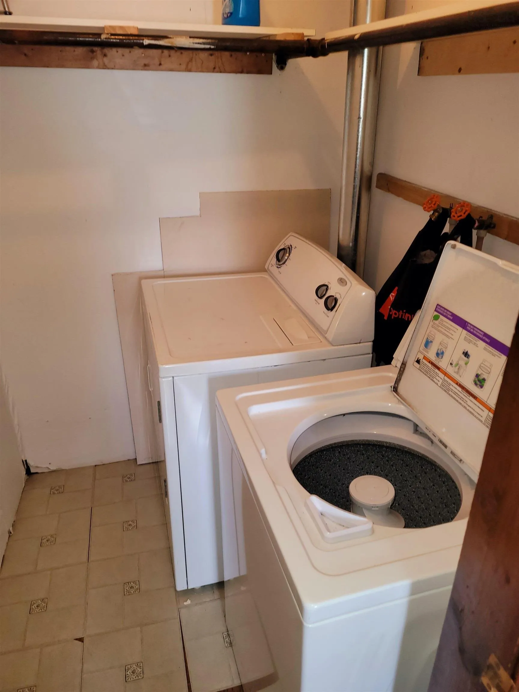 798 Main Street, Glace Bay, NS B1A 4Z1, 6 Bedrooms Bedrooms, ,4 BathroomsBathrooms,Residential,For Sale,Main,202522582