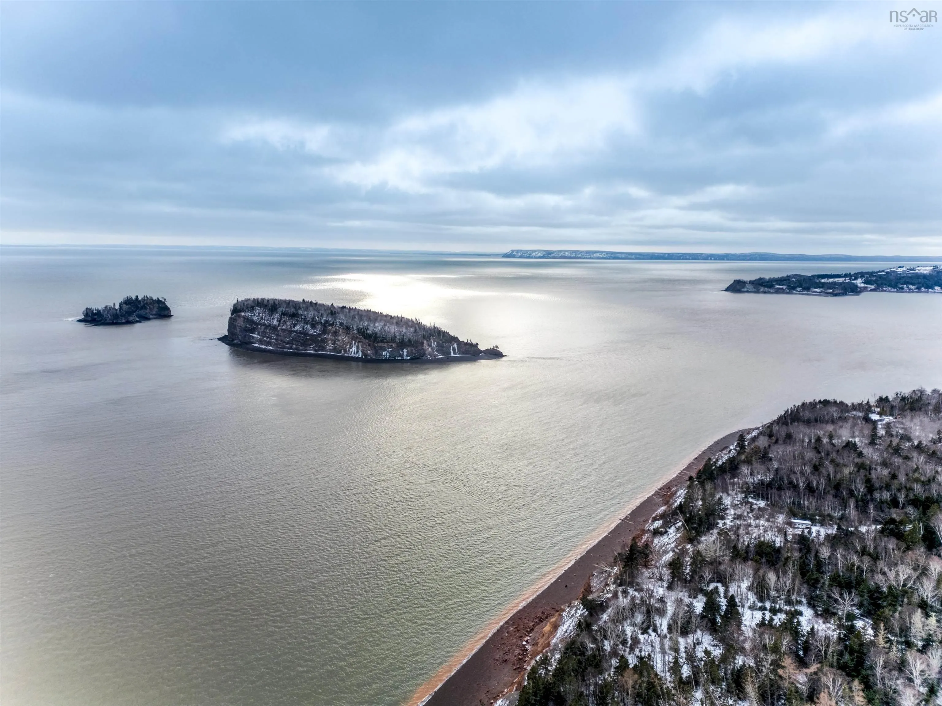 2367 Two Islands Road, Two Islands Ns B0m 1s0, 2 Bedrooms Bedrooms, ,1 BathroomBathrooms,Residential,For Sale,Two Islands,202501051