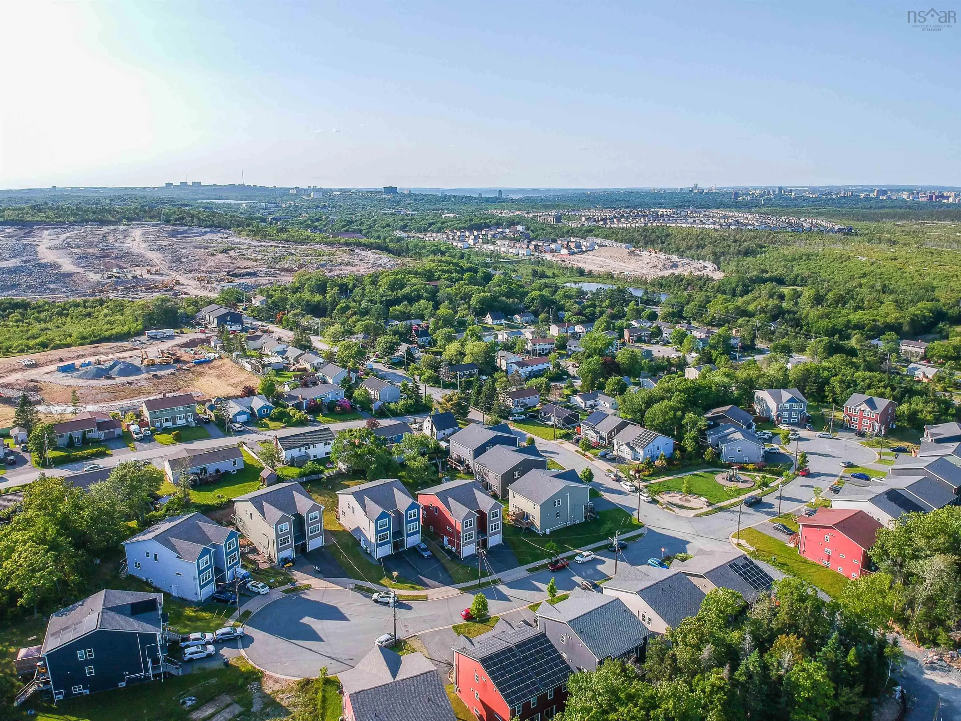 13 Trout Run, Halifax, NS B3R 0C4, 3 Bedrooms Bedrooms, ,4 BathroomsBathrooms,Residential,For Sale,Trout,202522860