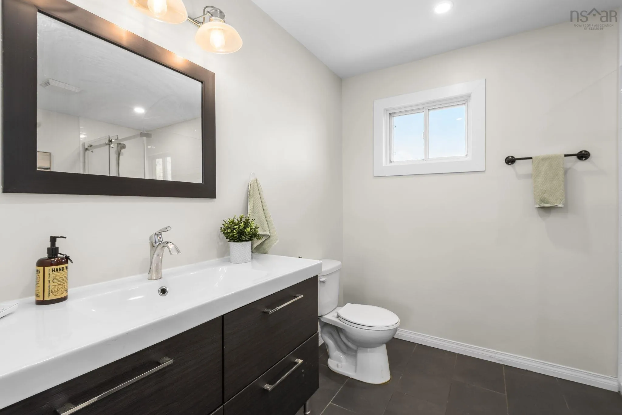 51 Fieldwood Circle, Cole Harbour, NS B2W 4S5, 3 Bedrooms Bedrooms, ,3 BathroomsBathrooms,Residential,For Sale,Fieldwood,202521214