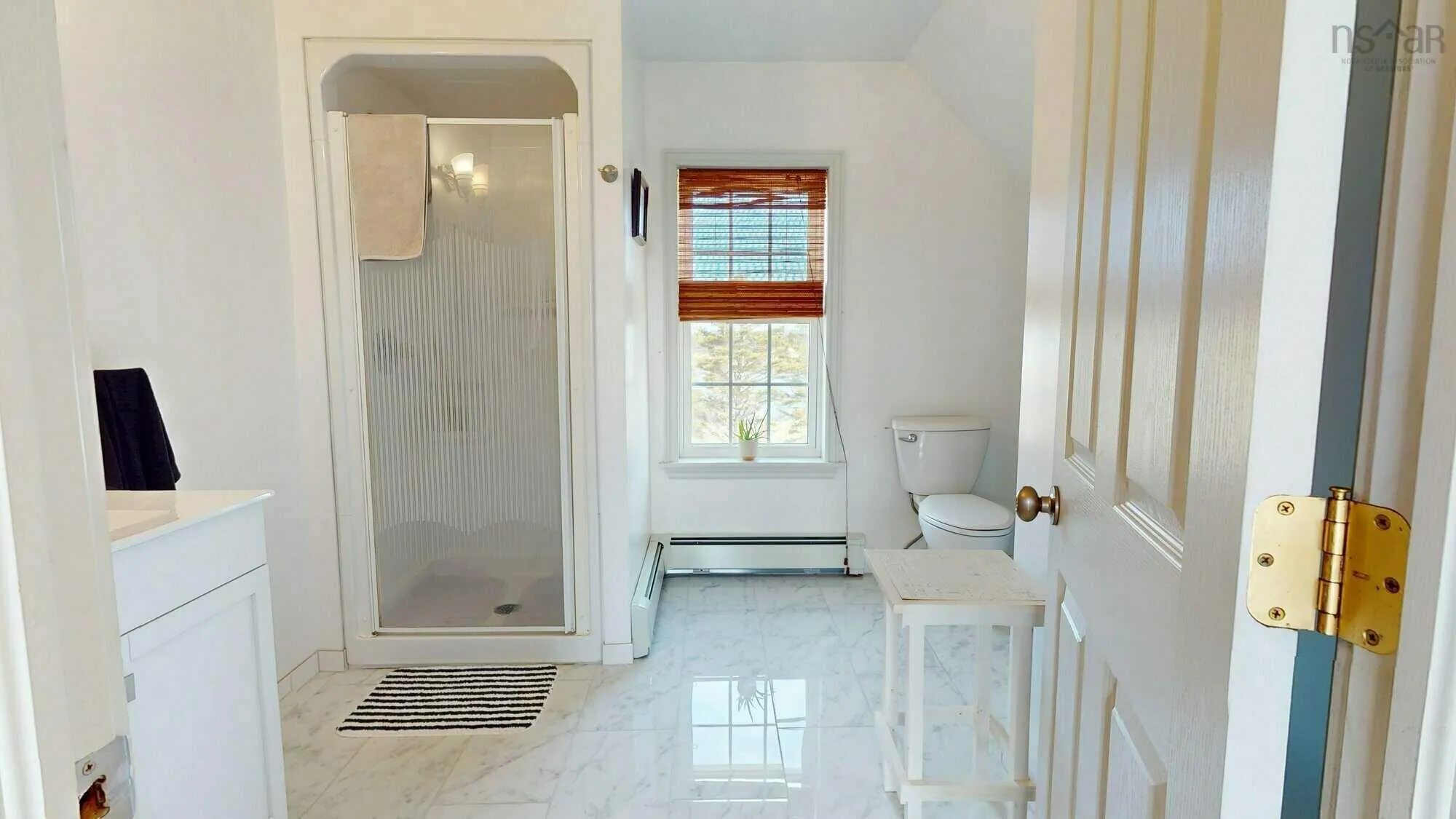 18 Harbourview Drive, Port Bickerton Ns B0j 1a0, 3 Bedrooms Bedrooms, ,2 BathroomsBathrooms,Residential,For Sale,Harbourview,202507679