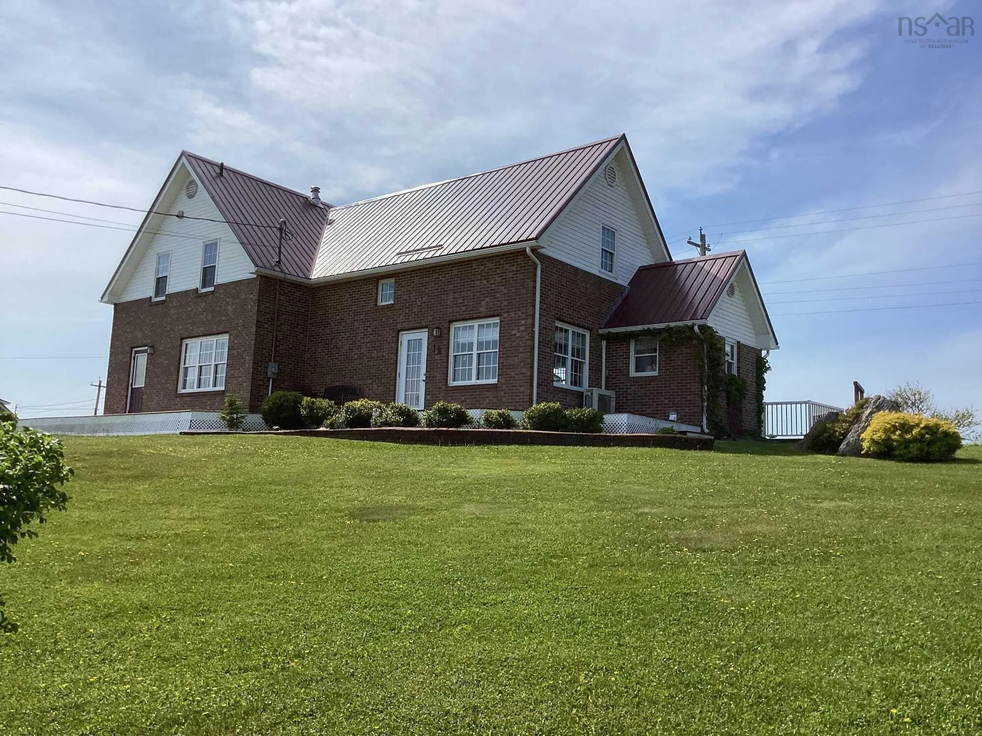 18 Harbourview Drive, Port Bickerton Ns B0j 1a0, 3 Bedrooms Bedrooms, ,2 BathroomsBathrooms,Residential,For Sale,Harbourview,202507679
