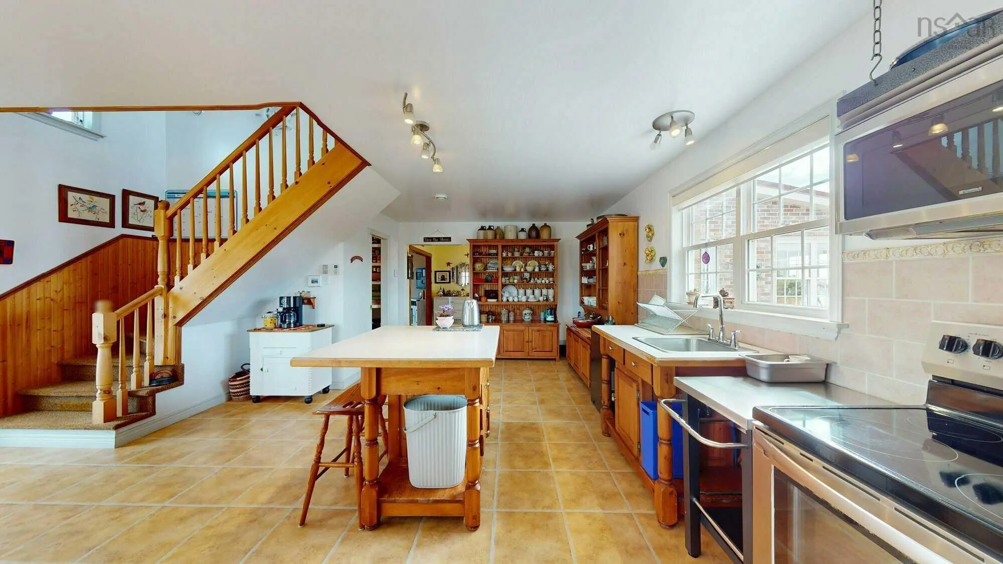 18 Harbourview Drive, Port Bickerton Ns B0j 1a0, 3 Bedrooms Bedrooms, ,2 BathroomsBathrooms,Residential,For Sale,Harbourview,202507679