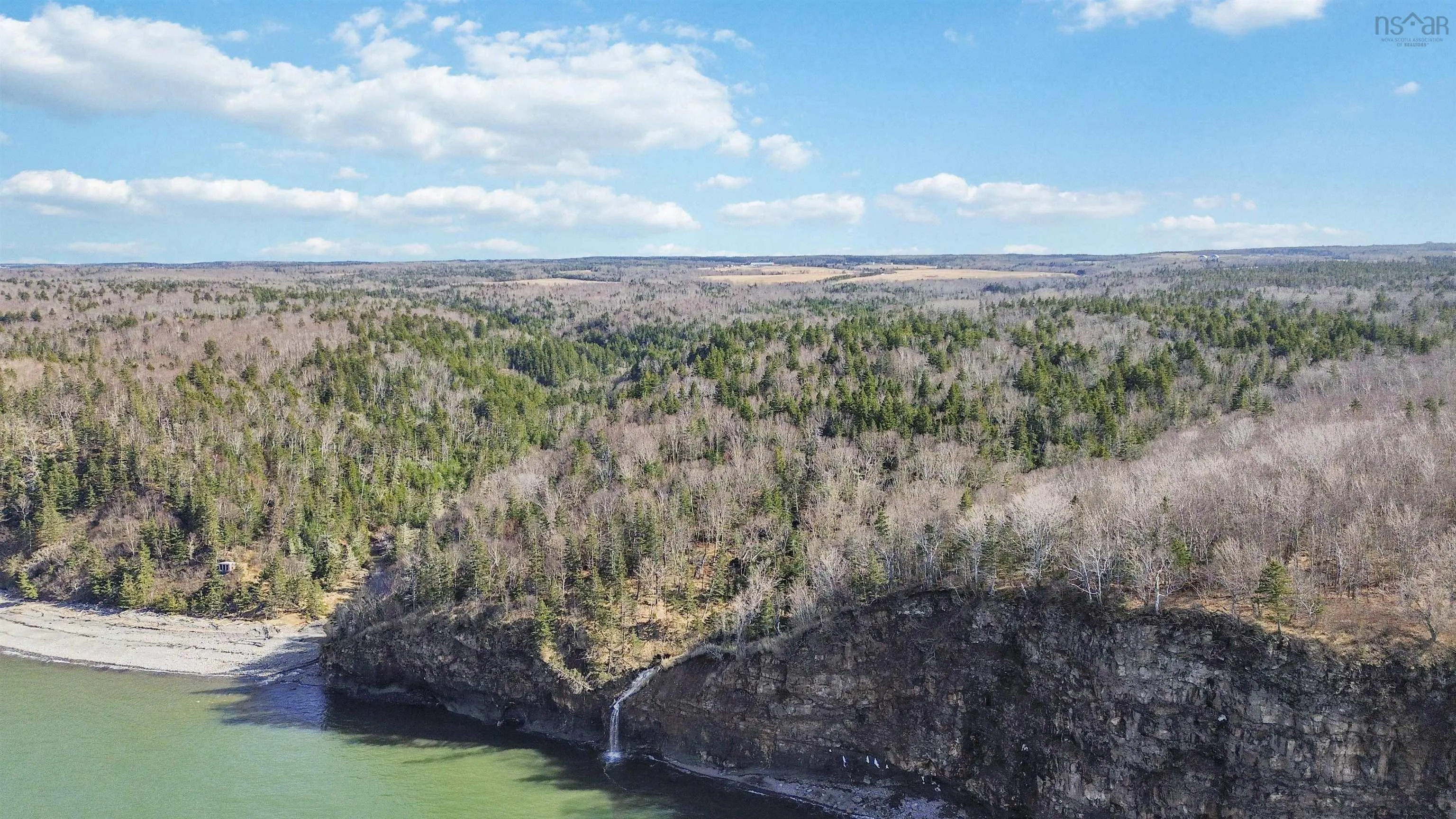 Al Bennett Road, Halls Harbour, NS B0P 1J0, ,Land,For Sale,Al Bennett,202505198