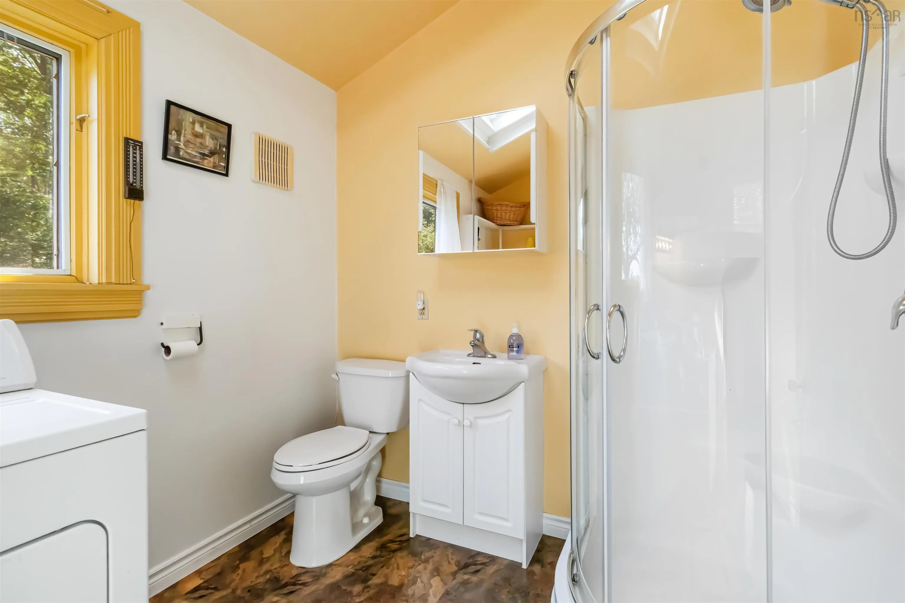 173 Drews Hill Road, Petite Rivière, NS B4V 5Z6, 8 Bedrooms Bedrooms, ,3 BathroomsBathrooms,Residential,For Sale,Drews Hill,202519658