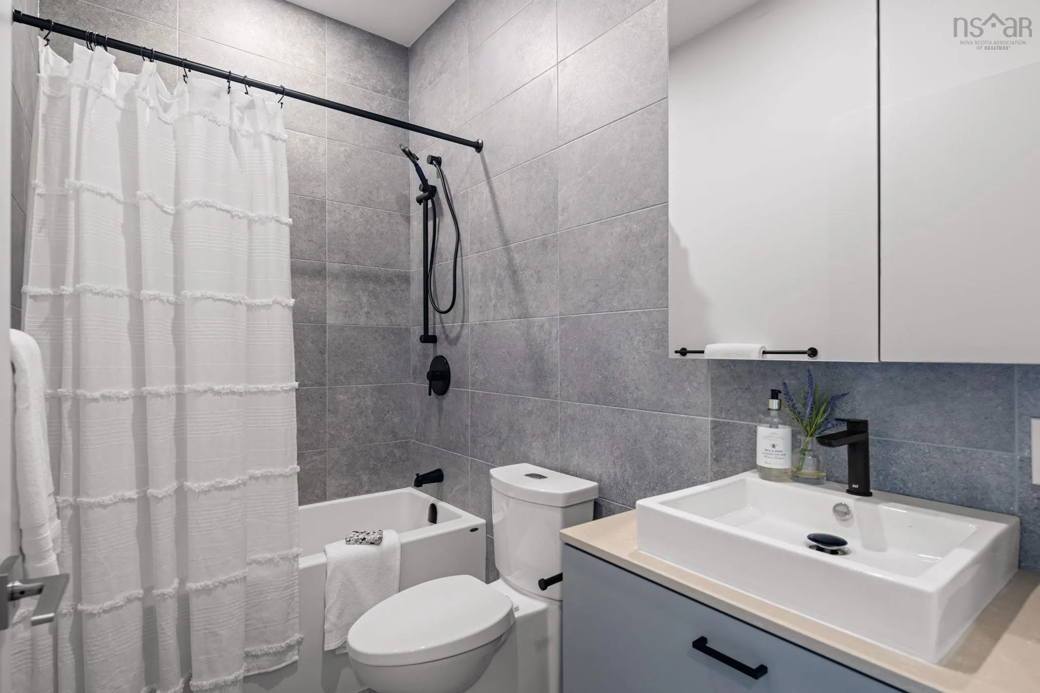 206-5511 Bilby Street, Halifax, NS B3K 0M5, 2 Bedrooms Bedrooms, ,1 BathroomBathrooms,Residential,For Sale,Bilby,202522491
