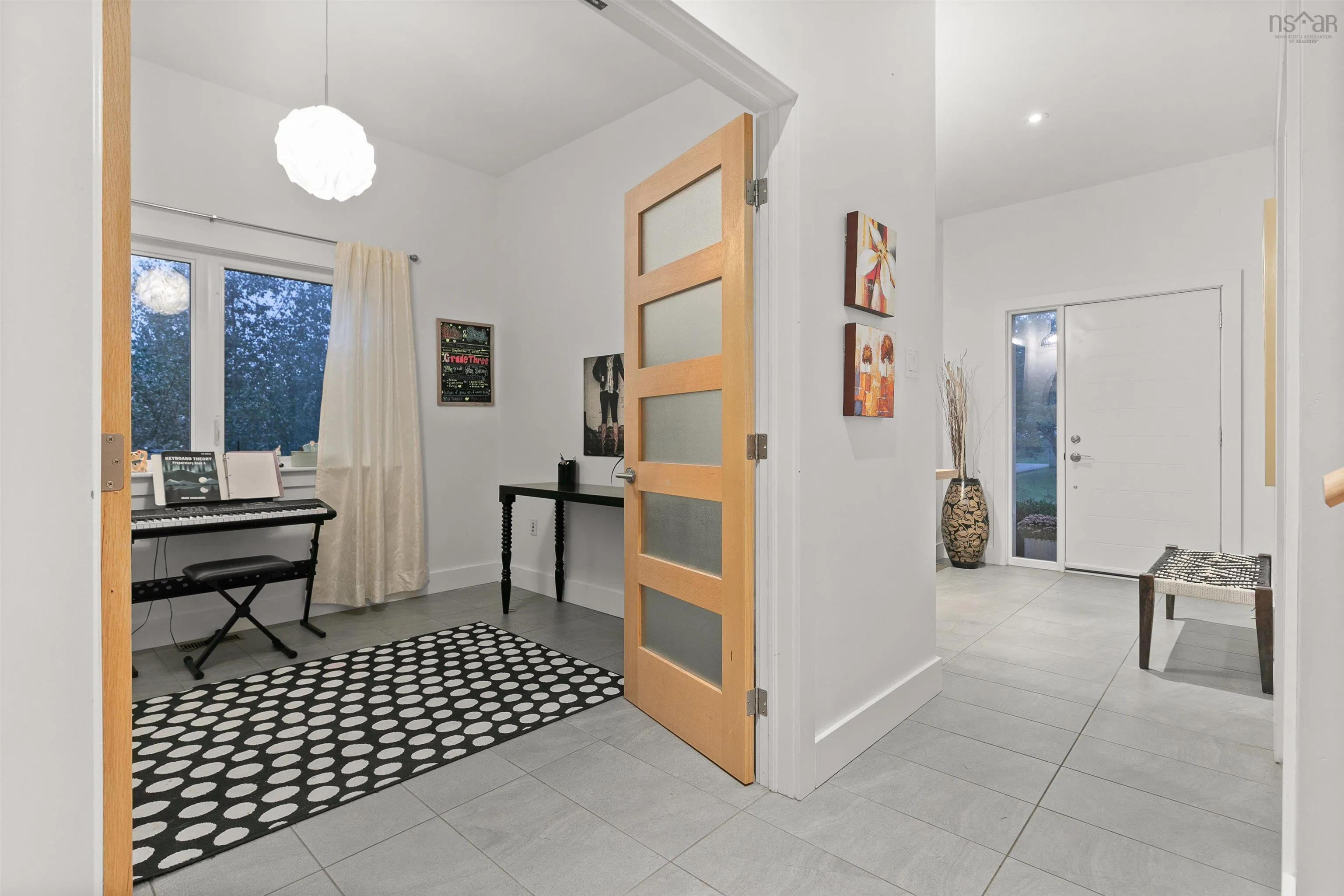 238 Hillsboro Drive, Dartmouth, NS B2W 0J2, 3 Bedrooms Bedrooms, ,4 BathroomsBathrooms,Residential,For Sale,Hillsboro,202521060