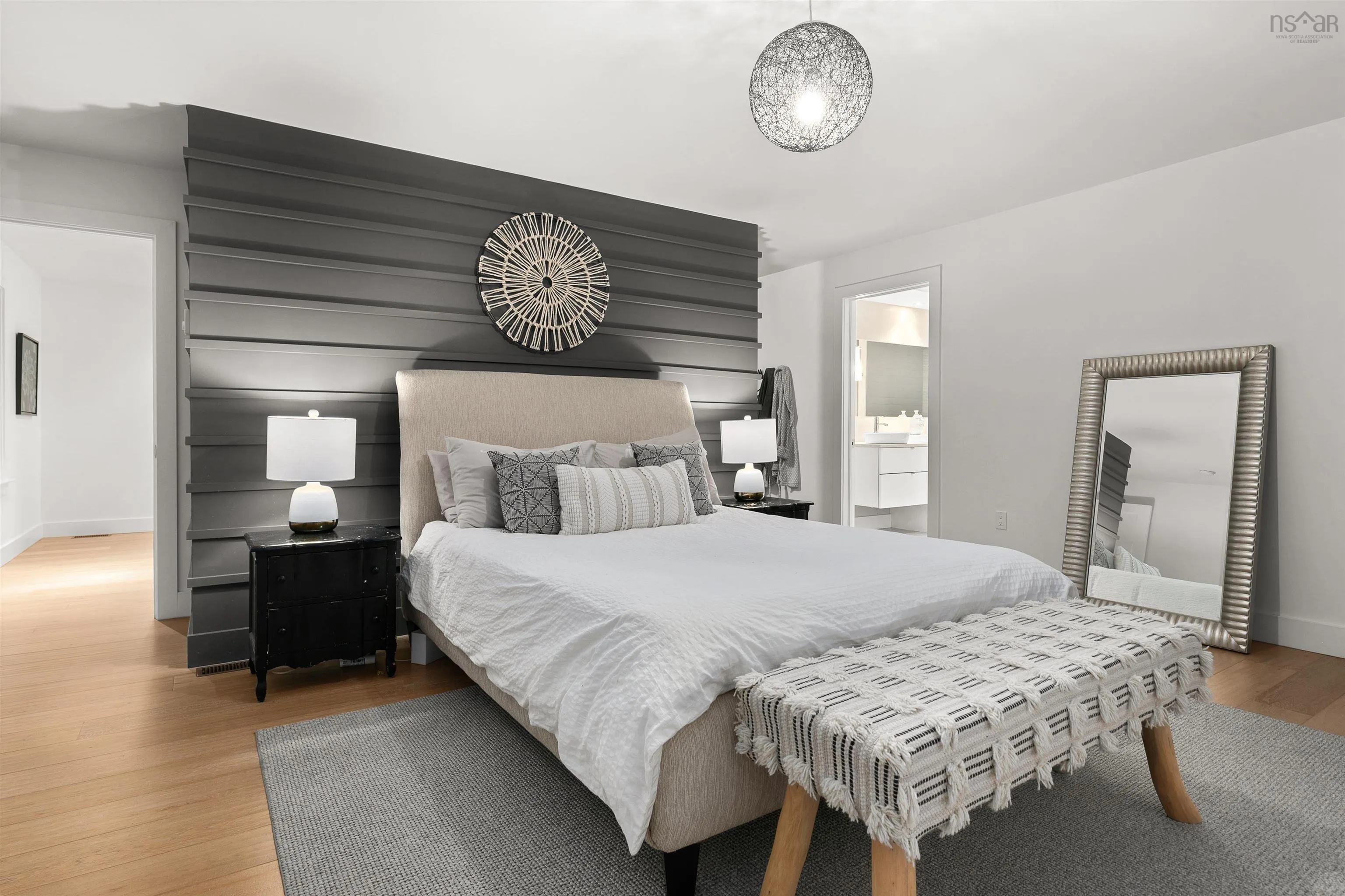 238 Hillsboro Drive, Dartmouth, NS B2W 0J2, 3 Bedrooms Bedrooms, ,4 BathroomsBathrooms,Residential,For Sale,Hillsboro,202521060