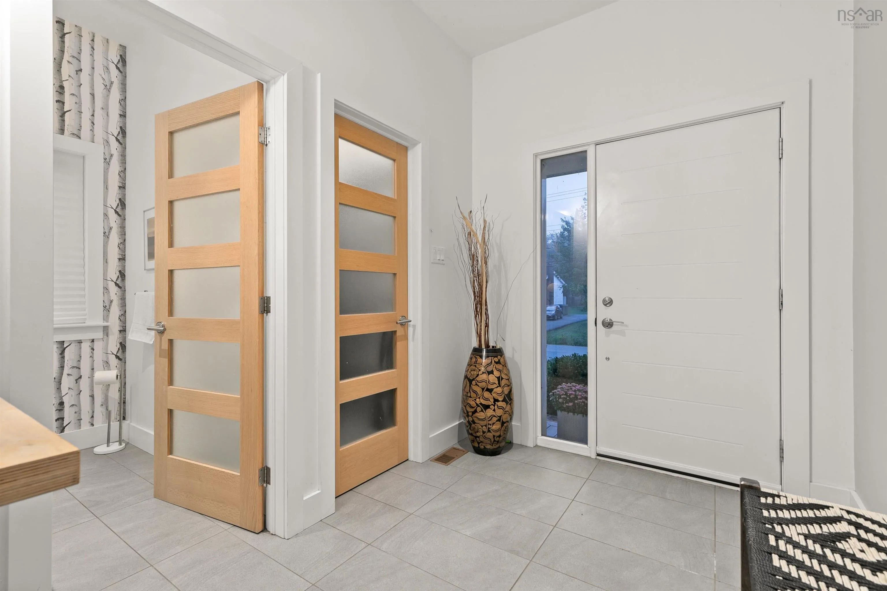 238 Hillsboro Drive, Dartmouth, NS B2W 0J2, 3 Bedrooms Bedrooms, ,4 BathroomsBathrooms,Residential,For Sale,Hillsboro,202521060