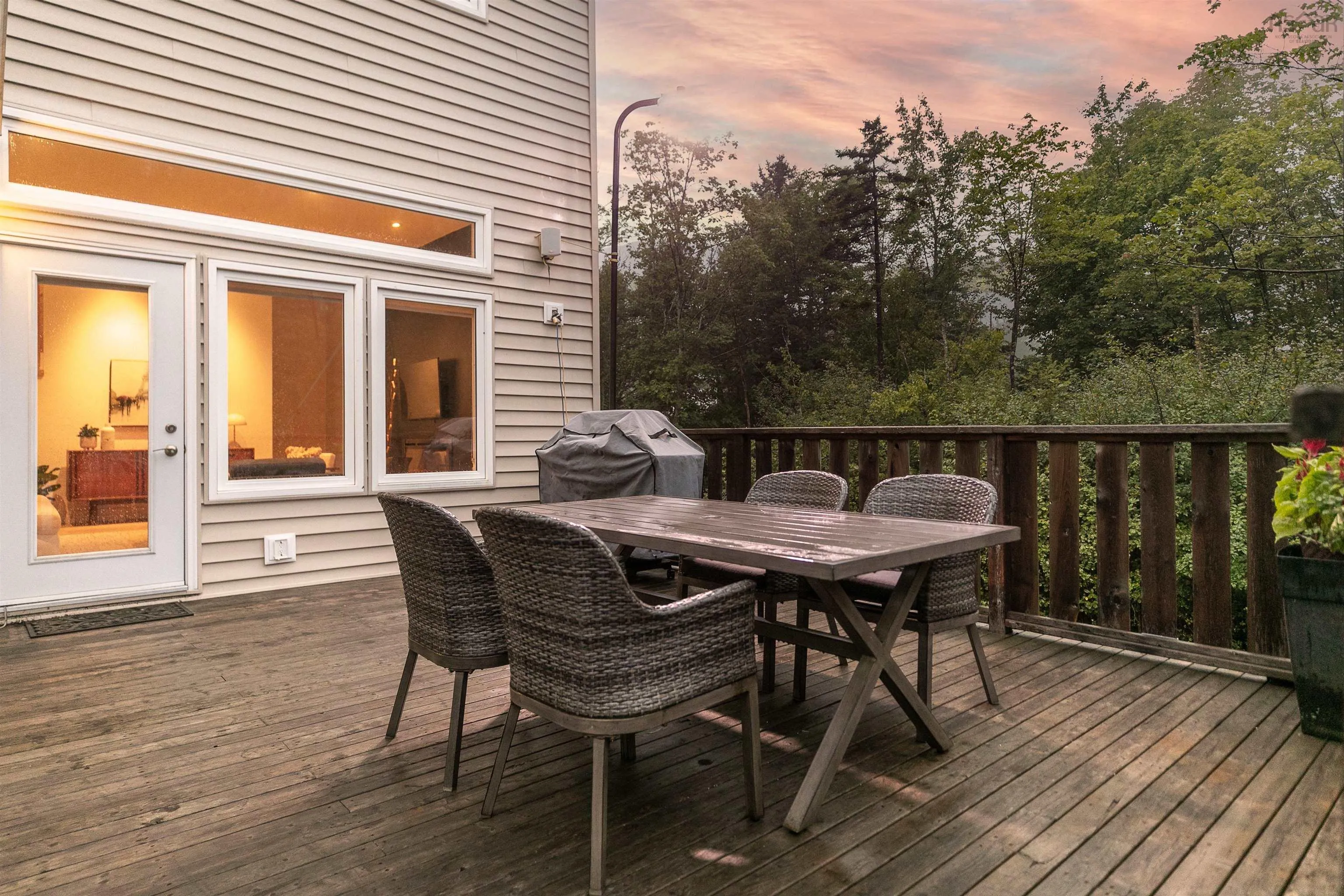 238 Hillsboro Drive, Dartmouth, NS B2W 0J2, 3 Bedrooms Bedrooms, ,4 BathroomsBathrooms,Residential,For Sale,Hillsboro,202521060