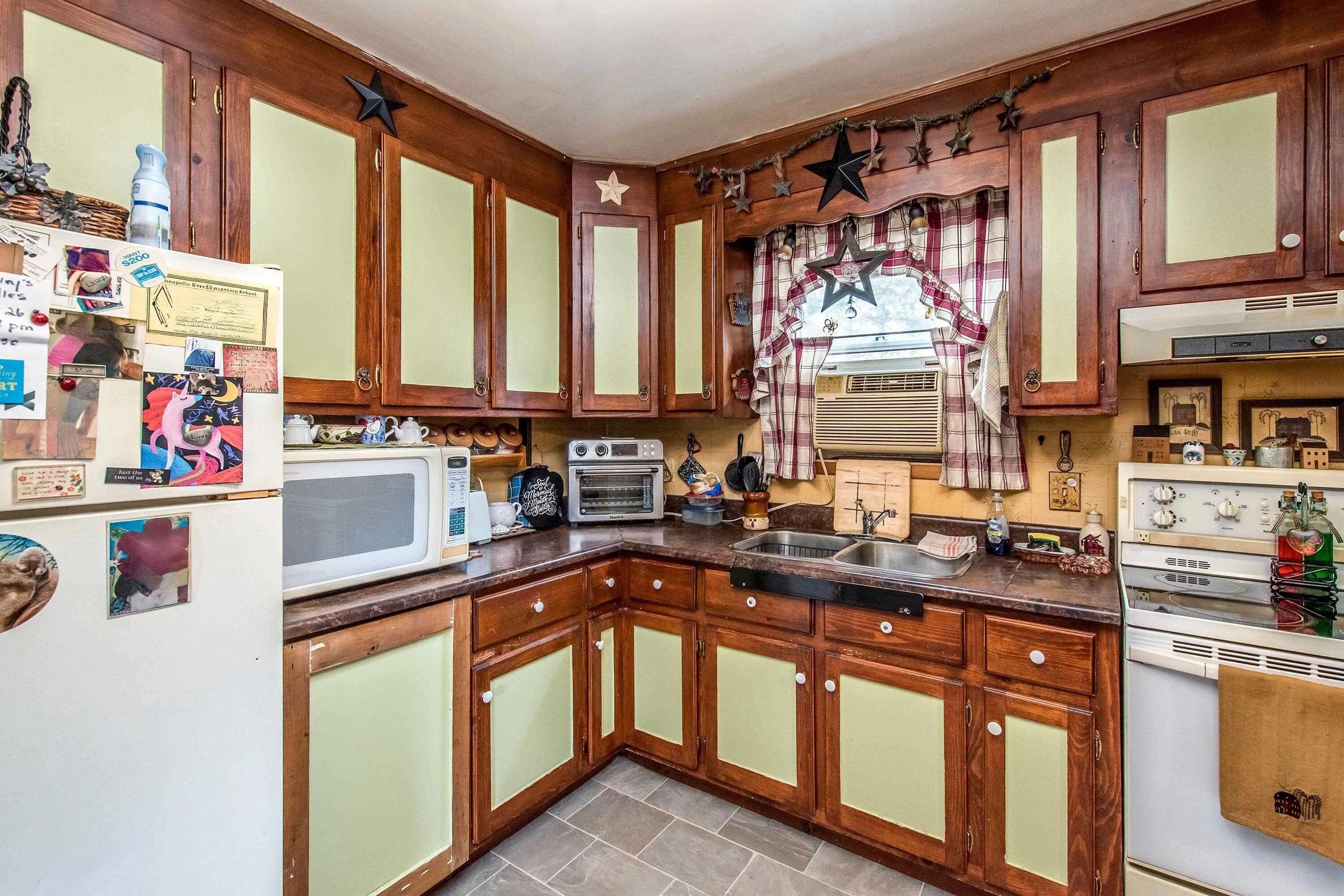 3 Lorcon Street, Nictaux Ns B0s 1p0, 4 Bedrooms Bedrooms, ,Residential Income,For Sale,Lorcon,202506342