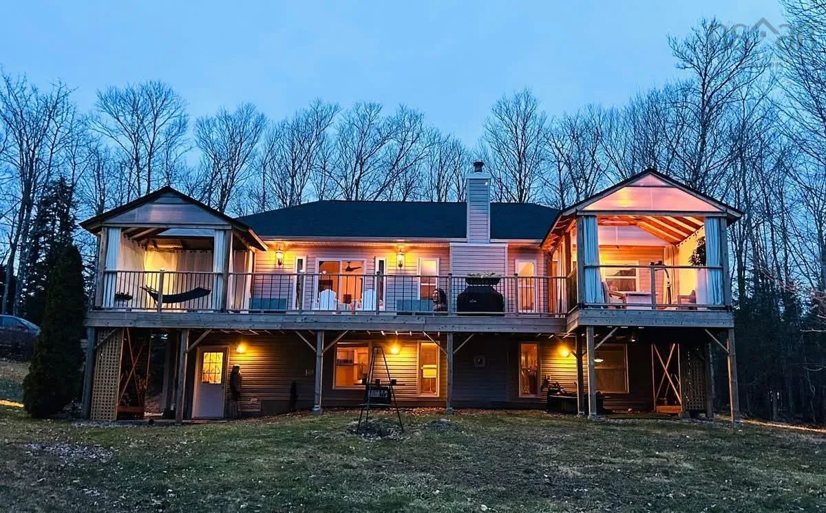390 Gleneagles Drive, Hammonds Plains Ns B4b 1v8, 5 Bedrooms Bedrooms, ,3 BathroomsBathrooms,Residential,For Sale,Gleneagles,202507774