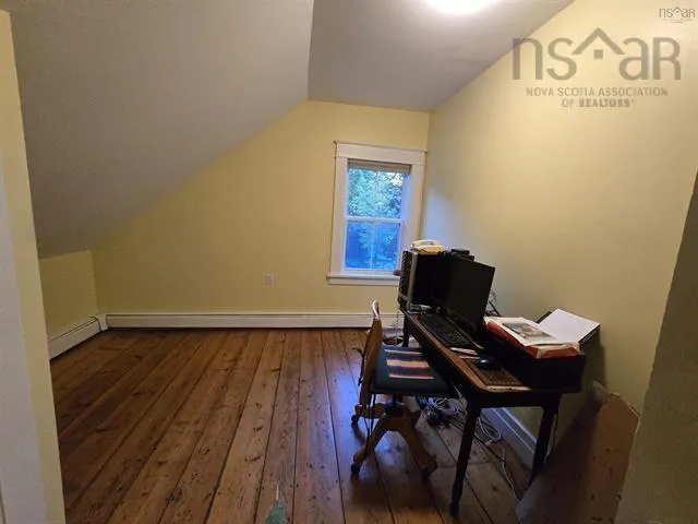 57 King Street, Bridgewater, NS B4V 1A1, 5 Bedrooms Bedrooms, ,4 BathroomsBathrooms,Residential,For Sale,King,202521044