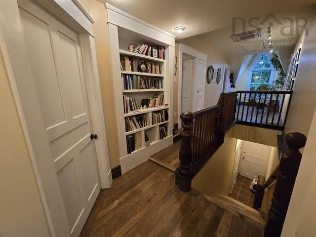 57 King Street, Bridgewater, NS B4V 1A1, 5 Bedrooms Bedrooms, ,4 BathroomsBathrooms,Residential,For Sale,King,202521044